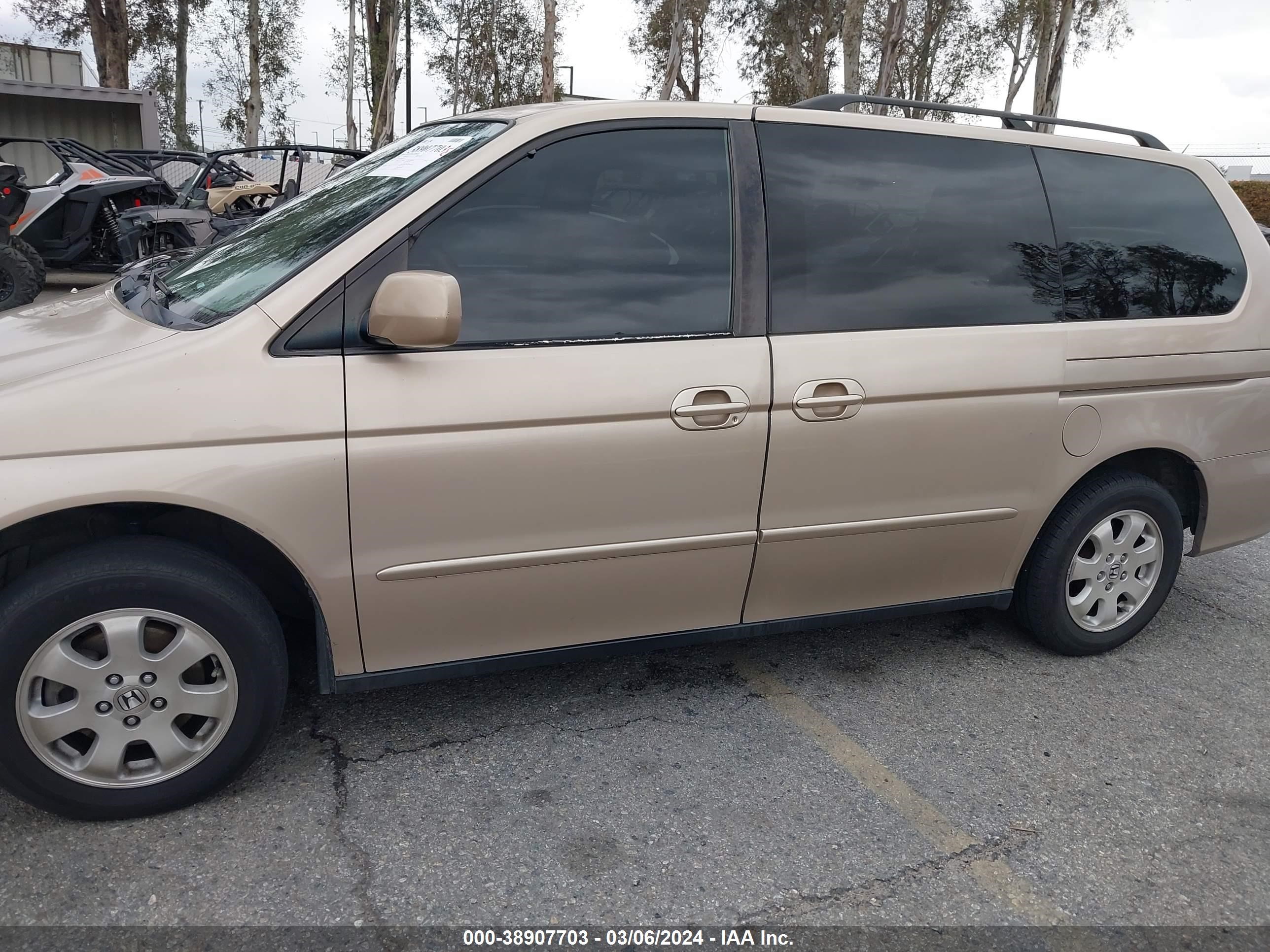 Photo 13 VIN: 5FNRL18792B012111 - HONDA ODYSSEY 