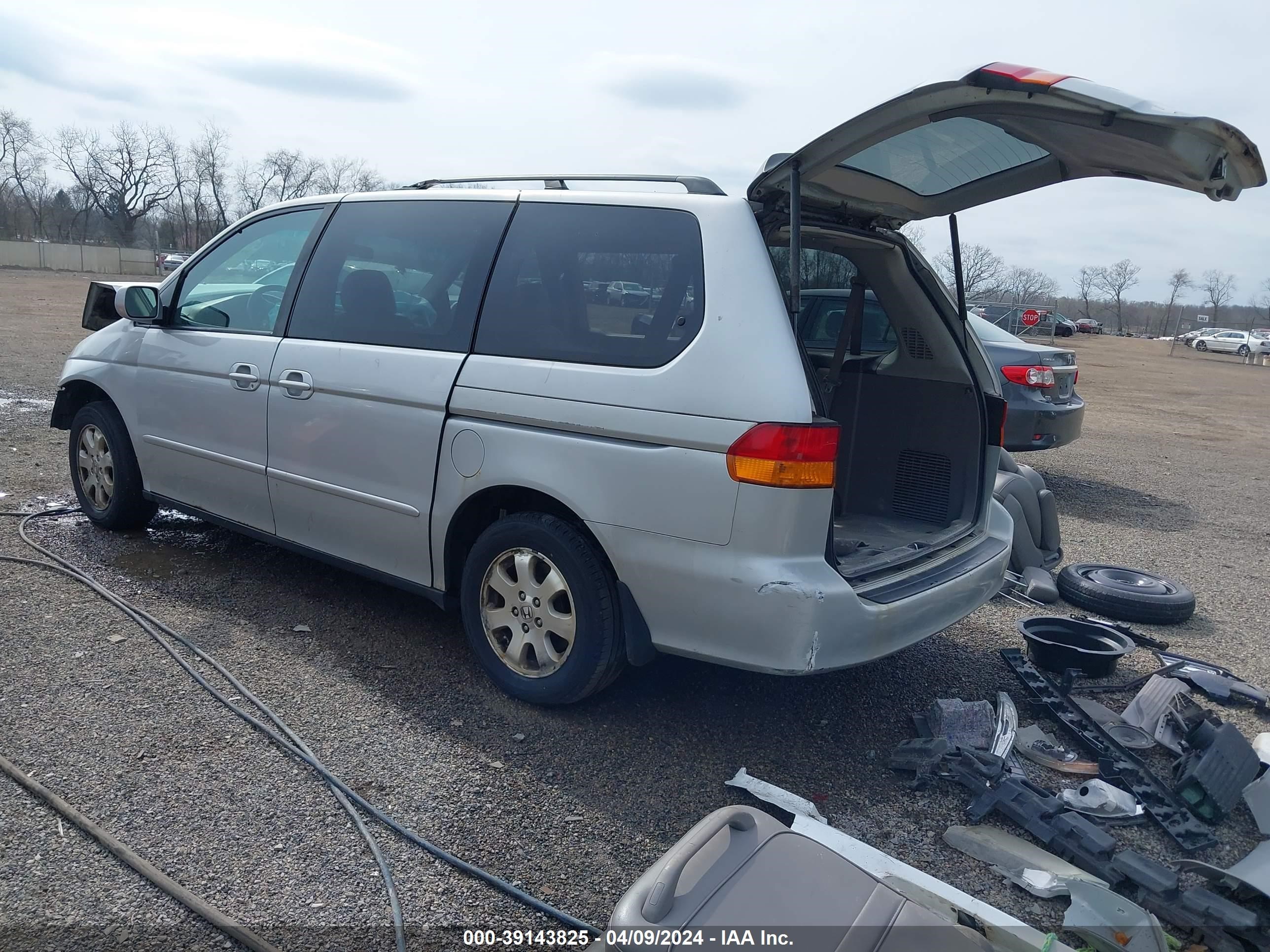 Photo 2 VIN: 5FNRL18792B012142 - HONDA ODYSSEY 