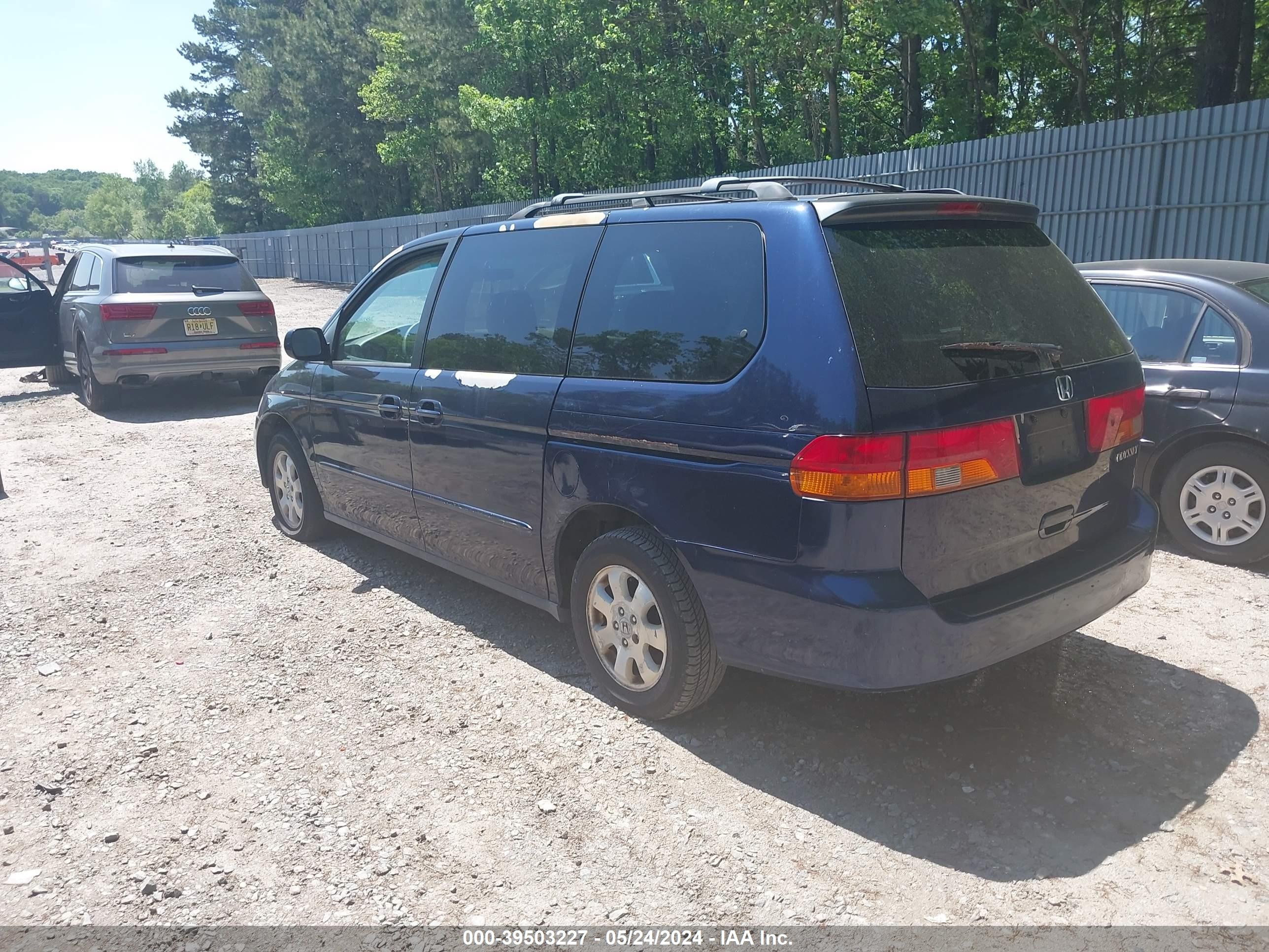 Photo 2 VIN: 5FNRL18834B144373 - HONDA ODYSSEY 