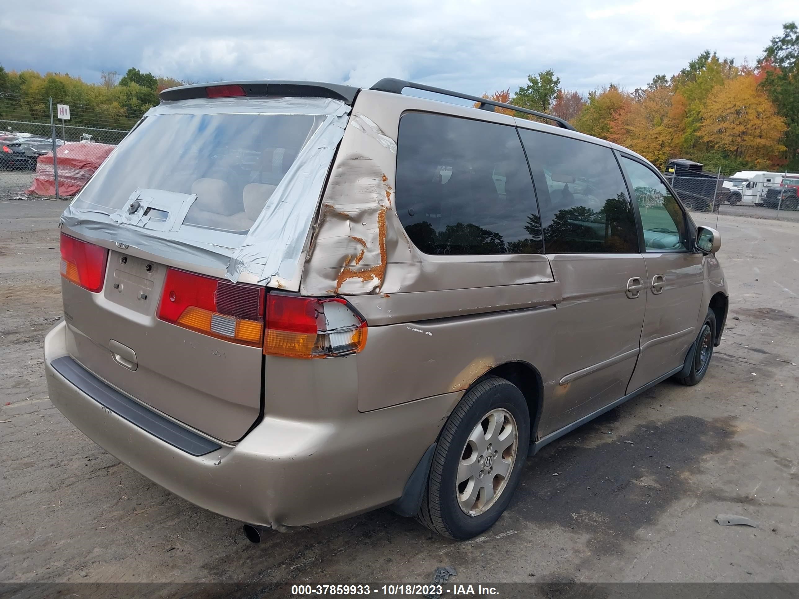 Photo 3 VIN: 5FNRL188X4B122208 - HONDA ODYSSEY 