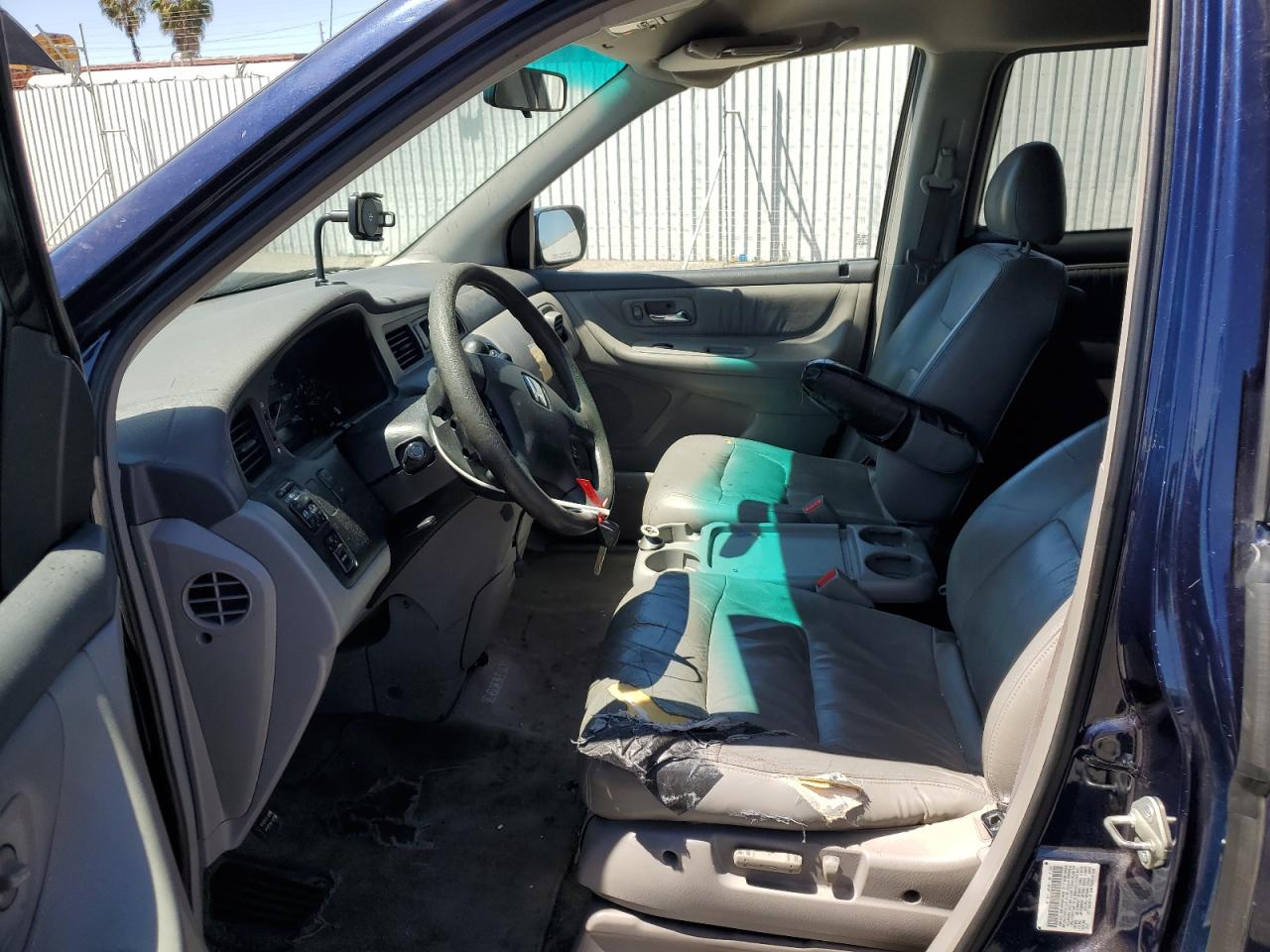 Photo 6 VIN: 5FNRL18954B074562 - HONDA ODYSSEY 