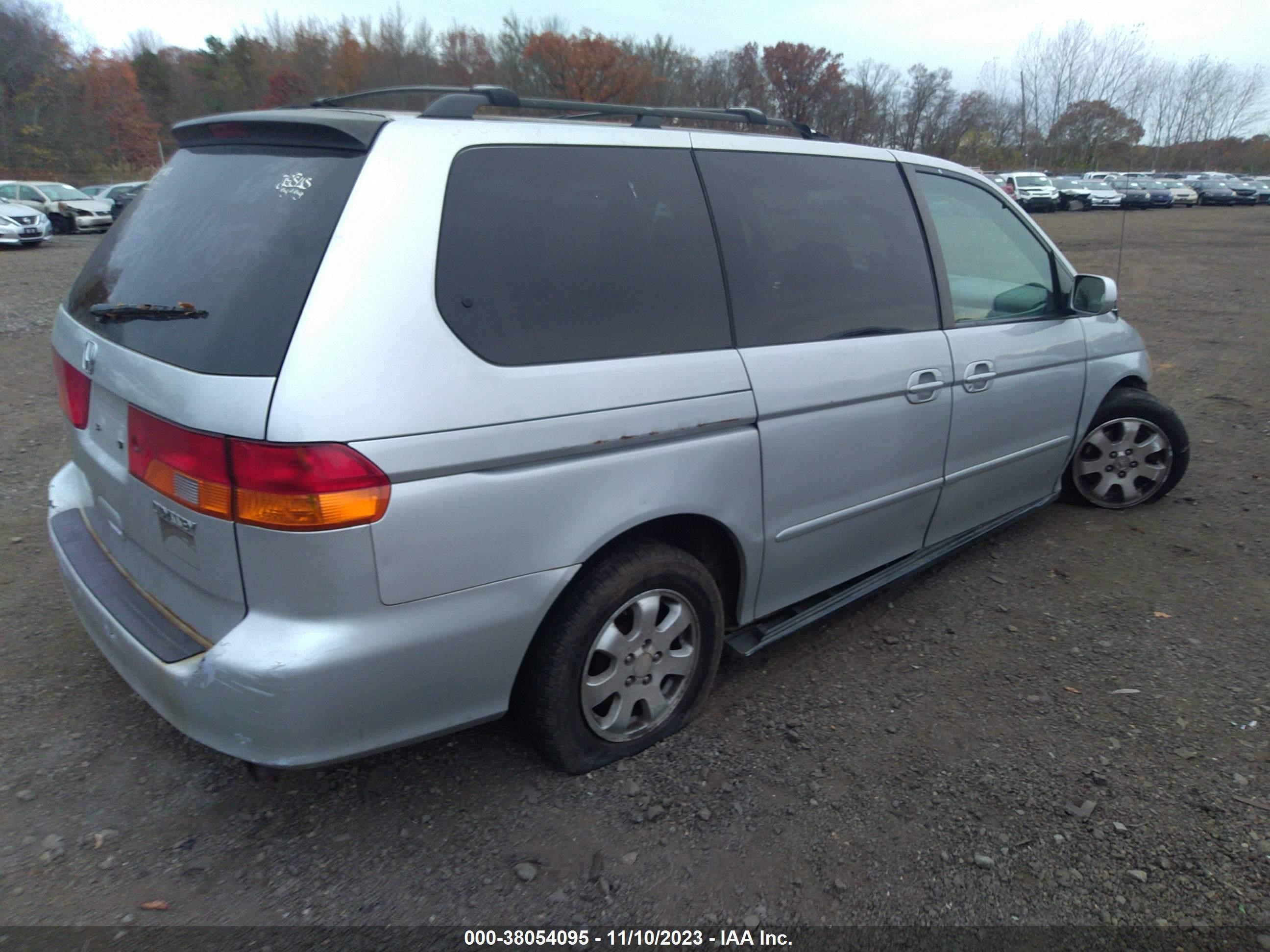 Photo 3 VIN: 5FNRL18973B012126 - HONDA ODYSSEY 