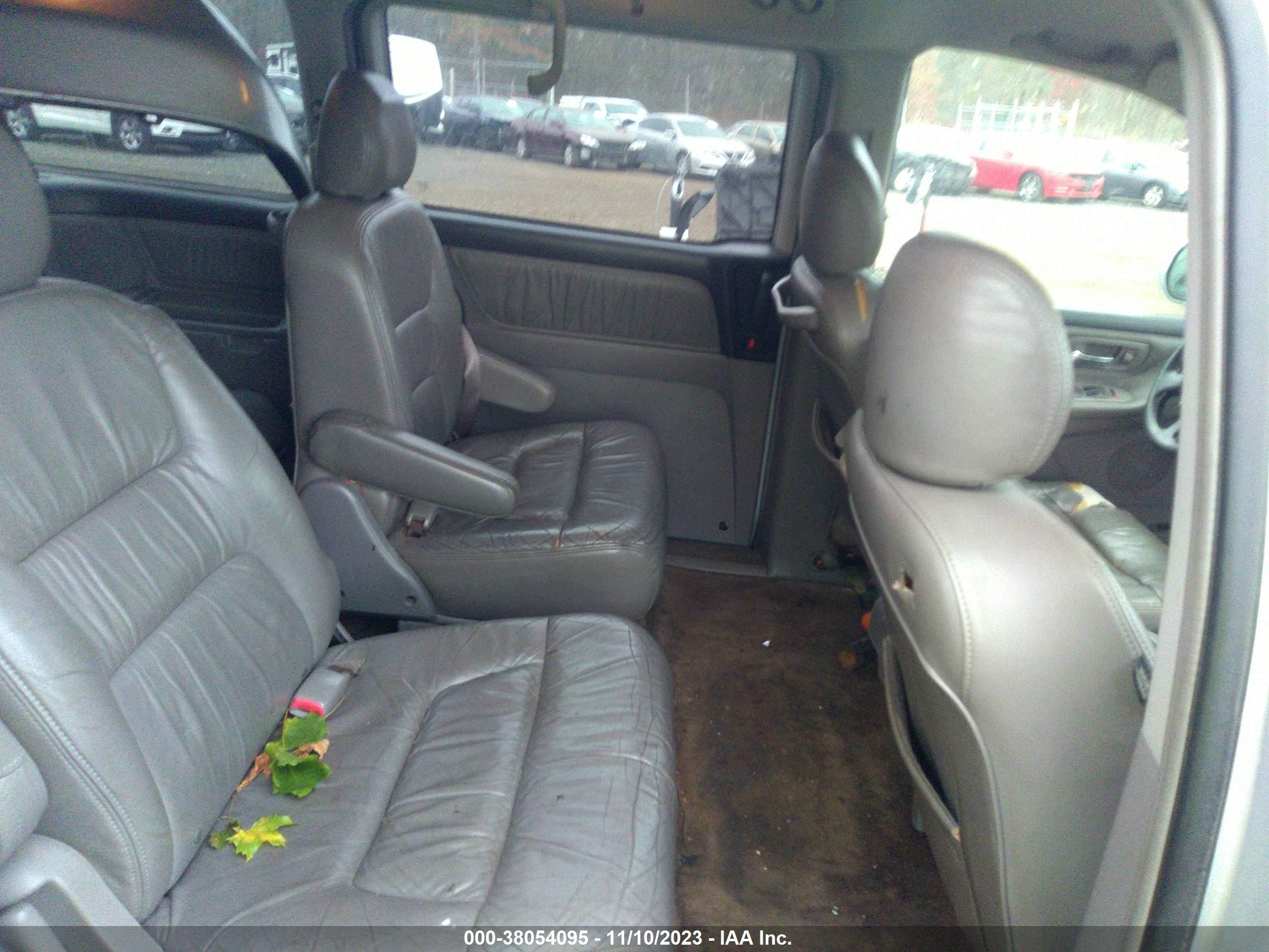 Photo 7 VIN: 5FNRL18973B012126 - HONDA ODYSSEY 