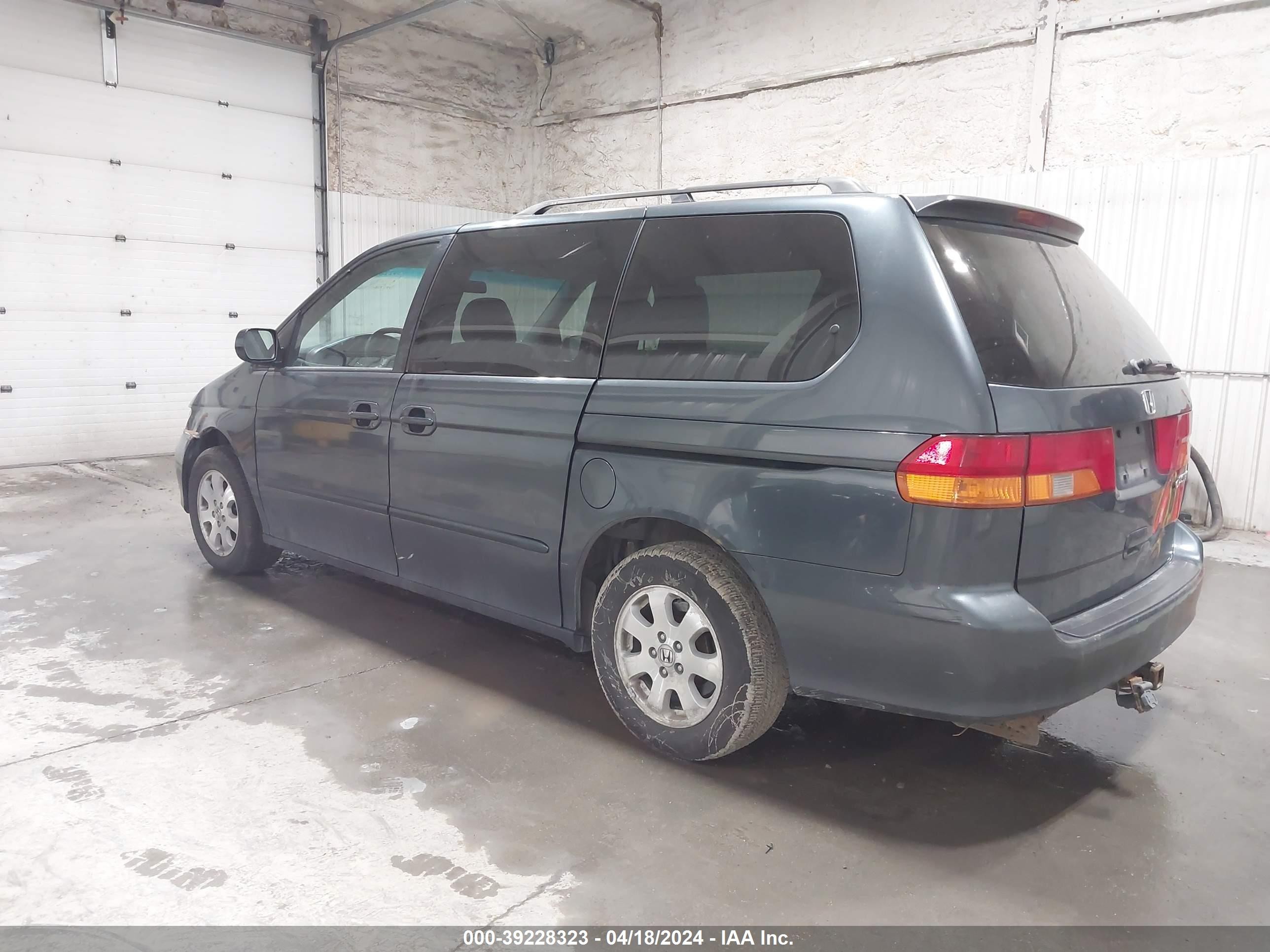 Photo 2 VIN: 5FNRL18973B138079 - HONDA ODYSSEY 