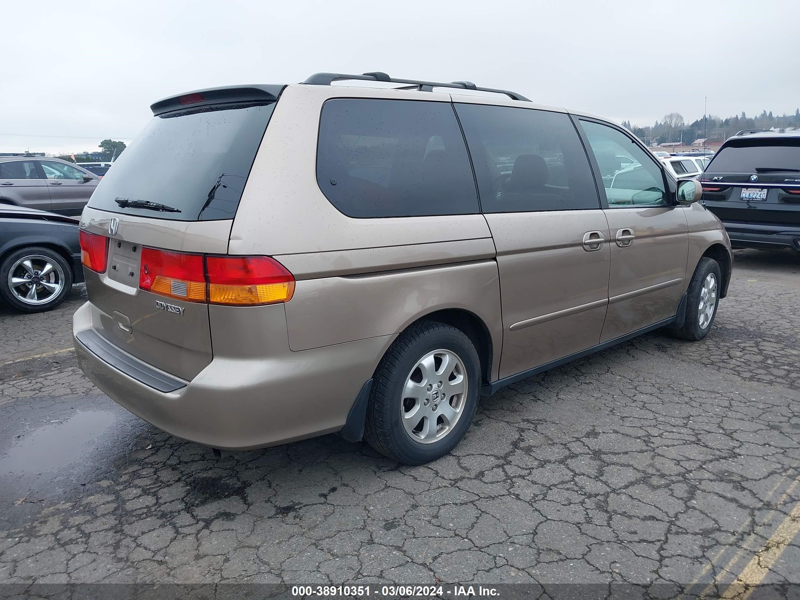 Photo 3 VIN: 5FNRL18974B008787 - HONDA ODYSSEY 