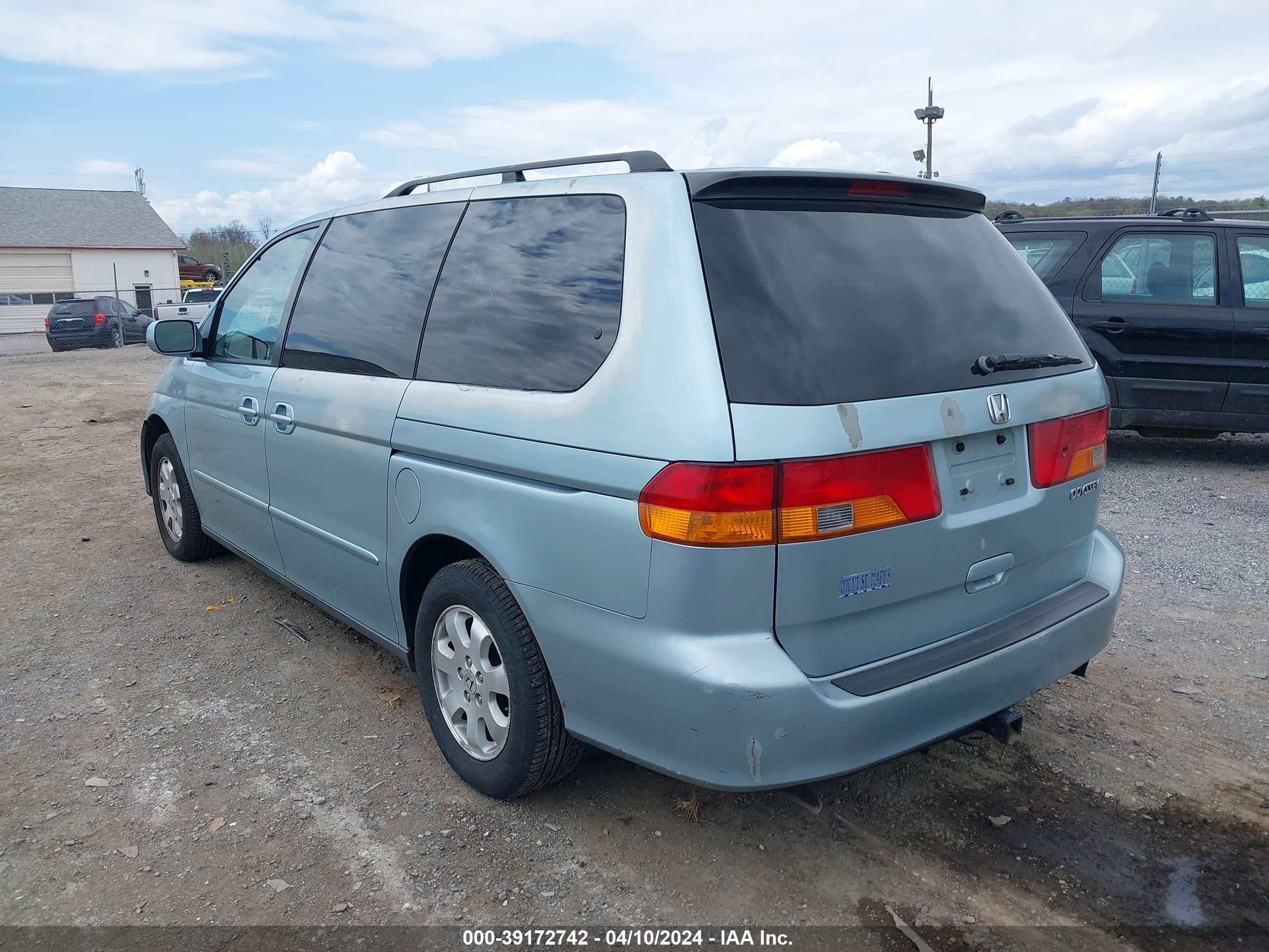 Photo 2 VIN: 5FNRL18993B089239 - HONDA ODYSSEY 