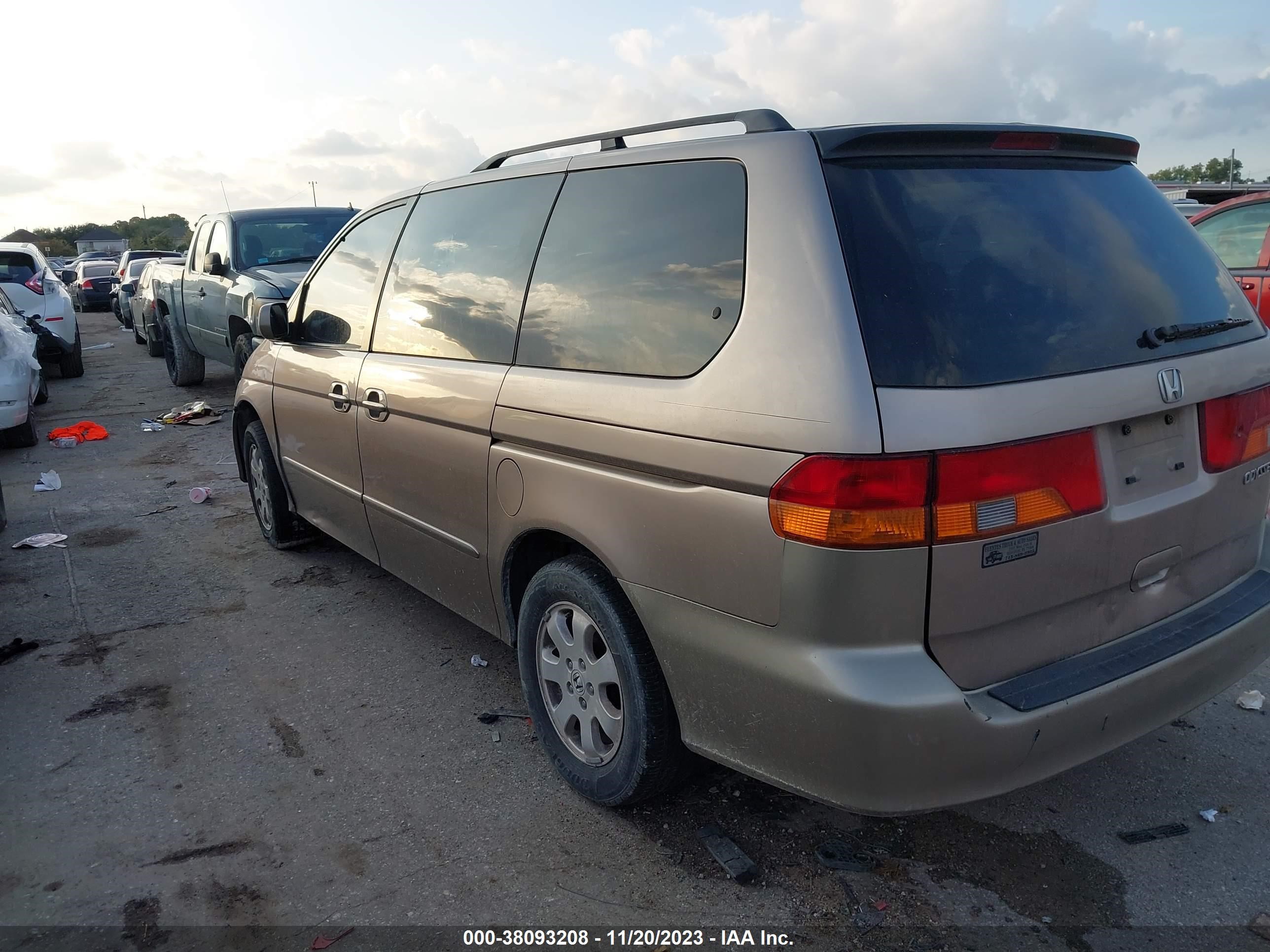 Photo 2 VIN: 5FNRL18994B096533 - HONDA ODYSSEY 