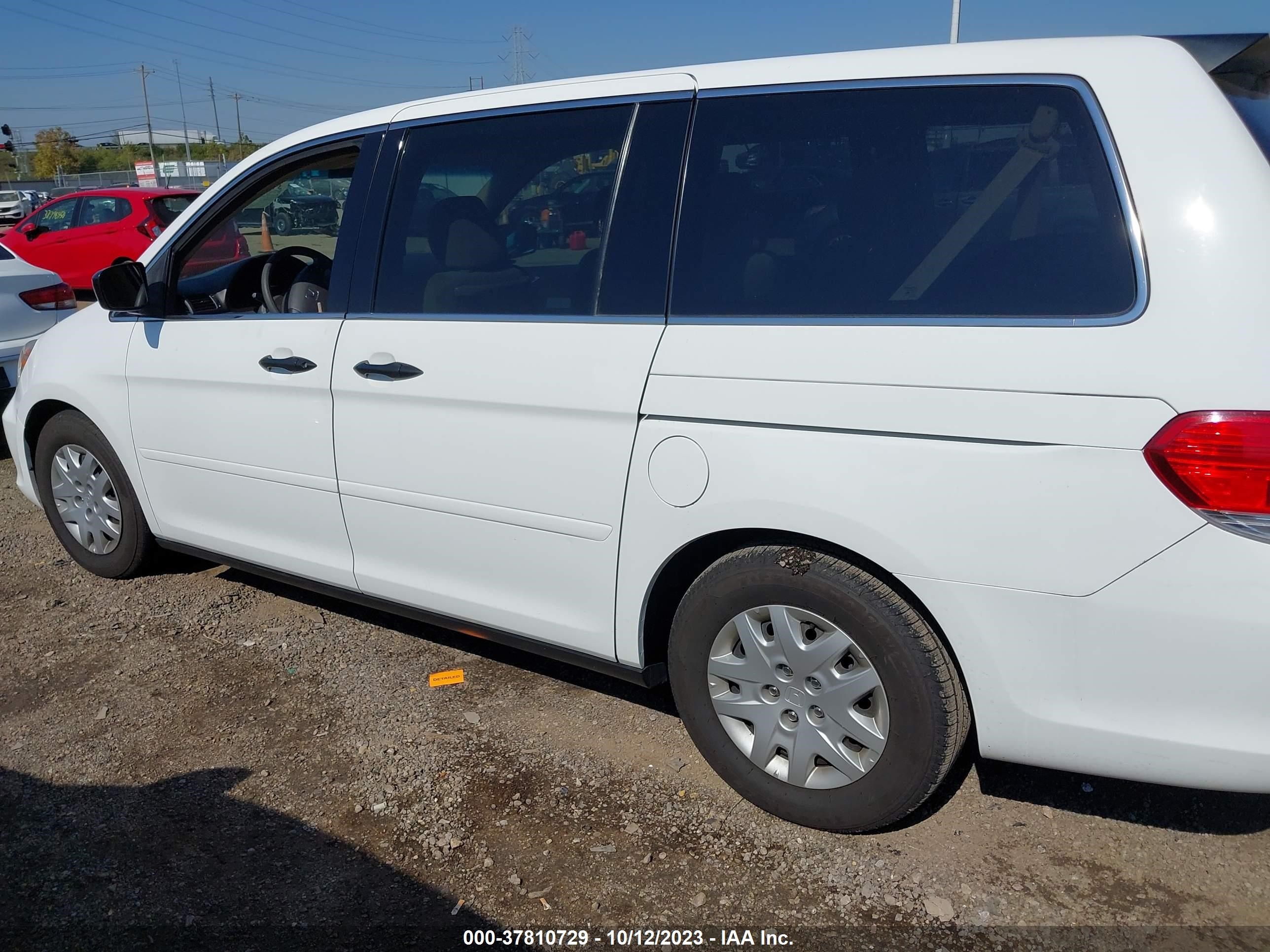 Photo 13 VIN: 5FNRL38208B003810 - HONDA ODYSSEY 