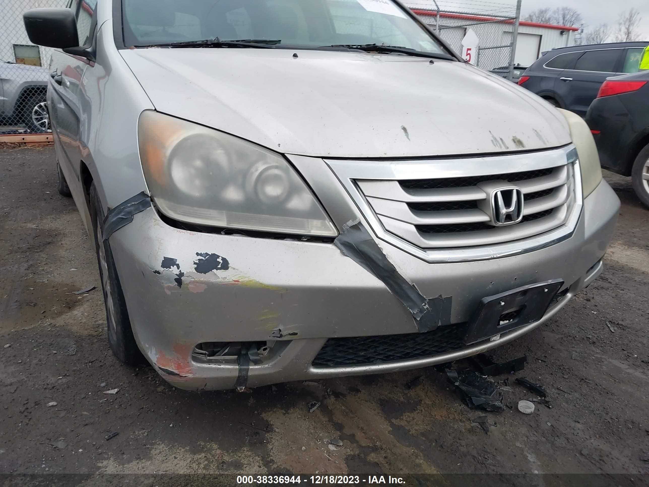 Photo 5 VIN: 5FNRL38208B004942 - HONDA ODYSSEY 