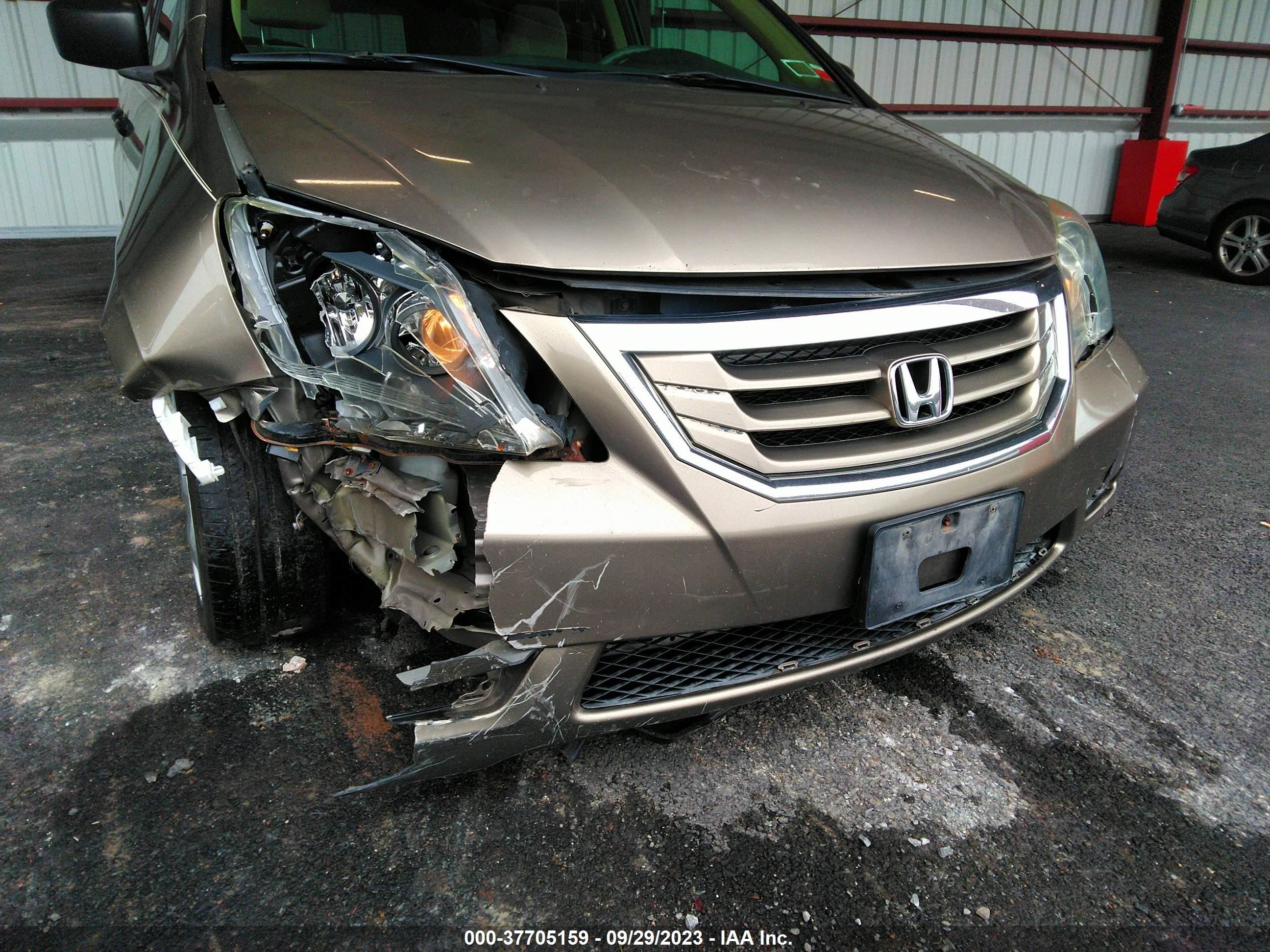 Photo 5 VIN: 5FNRL38208B045183 - HONDA ODYSSEY 