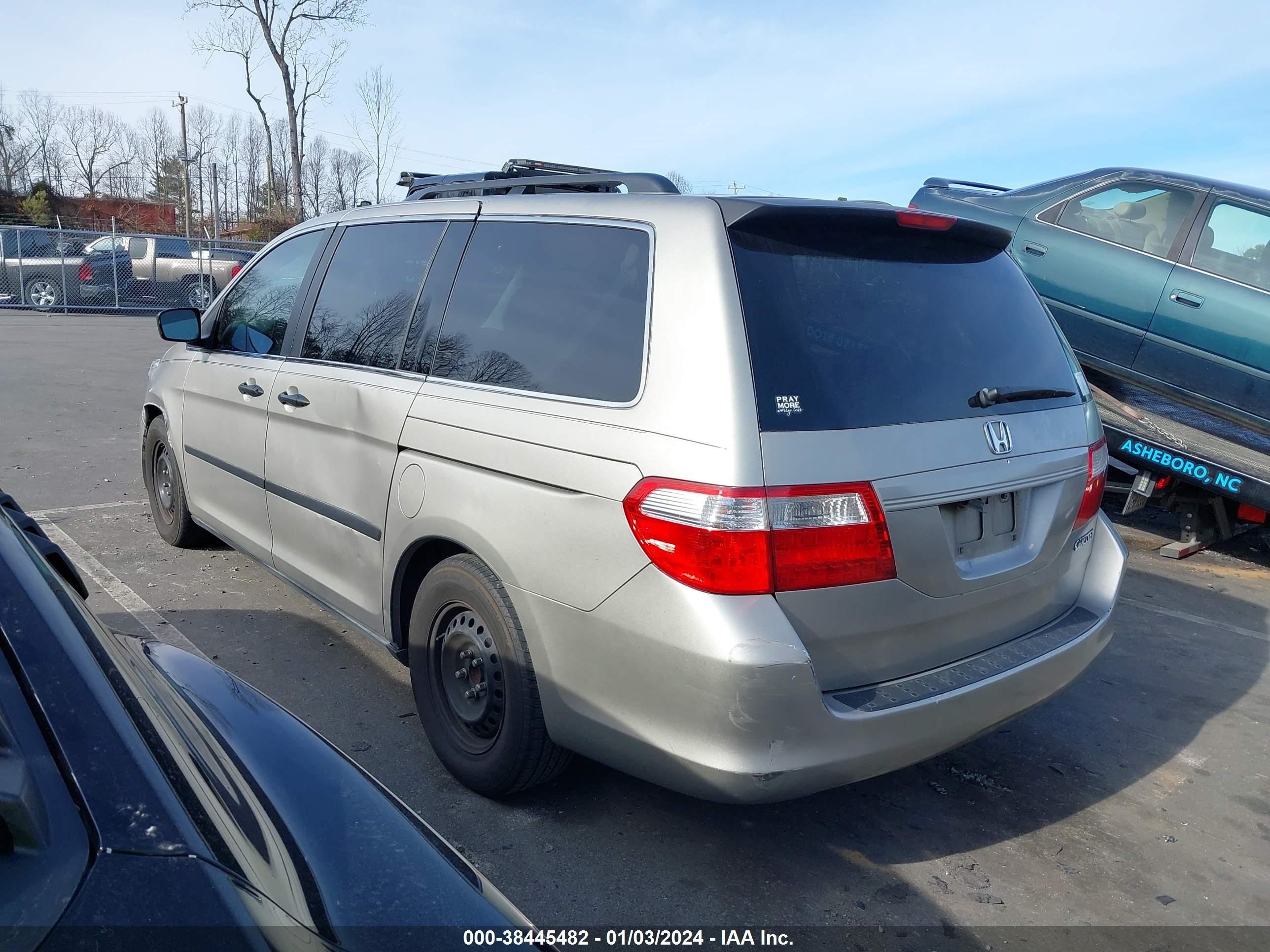 Photo 2 VIN: 5FNRL38215B099989 - HONDA ODYSSEY 