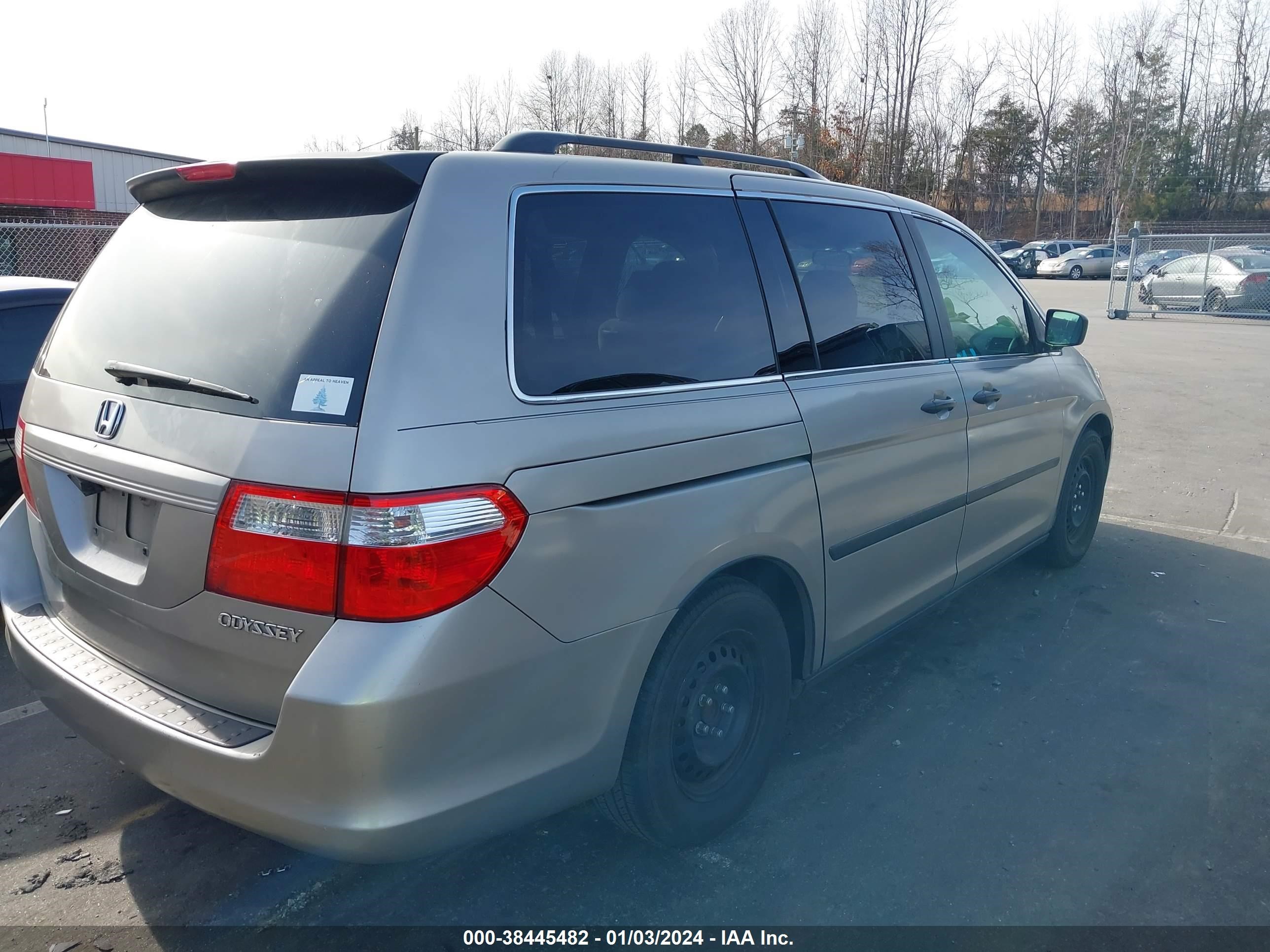 Photo 3 VIN: 5FNRL38215B099989 - HONDA ODYSSEY 