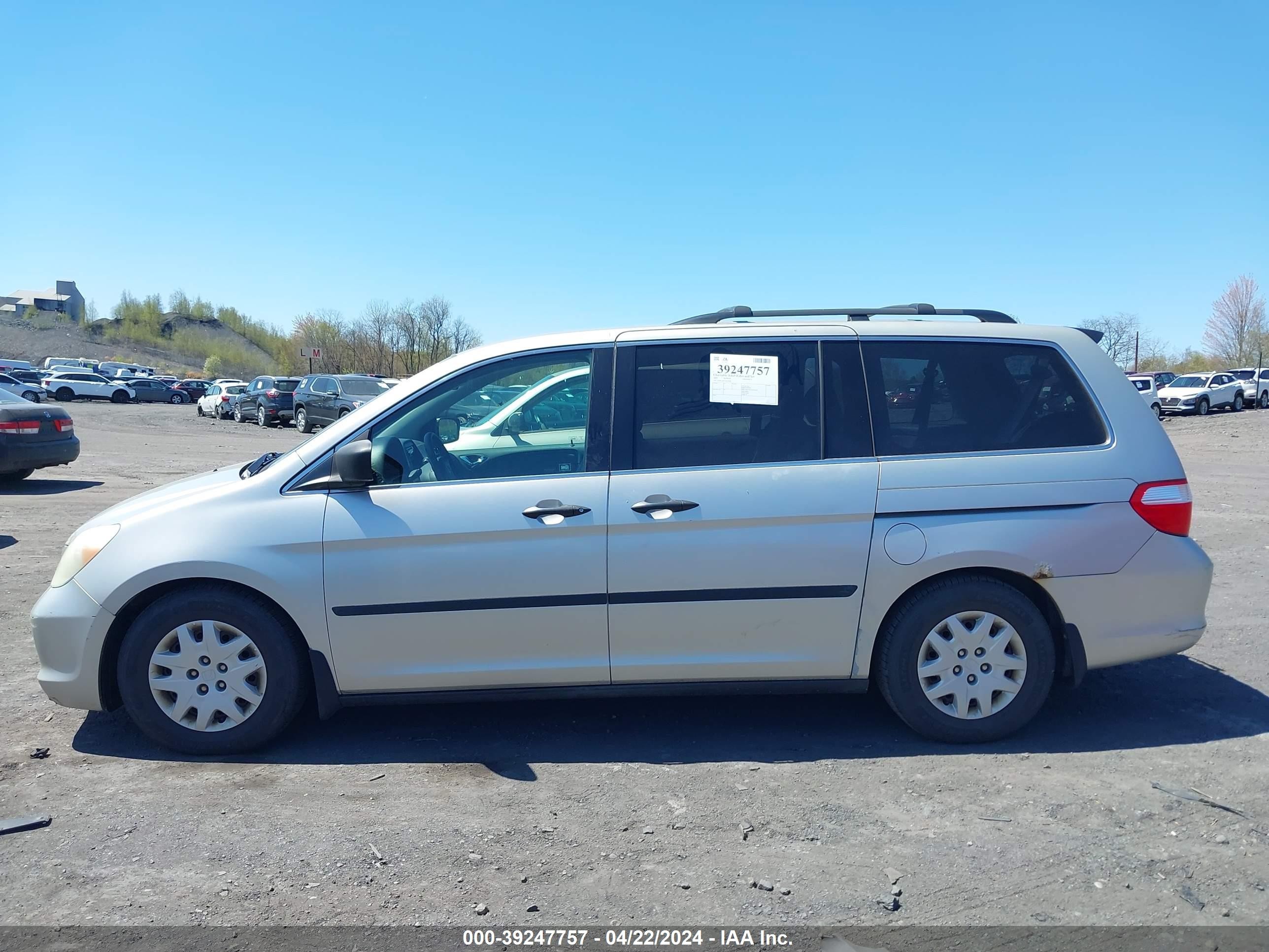 Photo 5 VIN: 5FNRL38215B128780 - HONDA ODYSSEY 