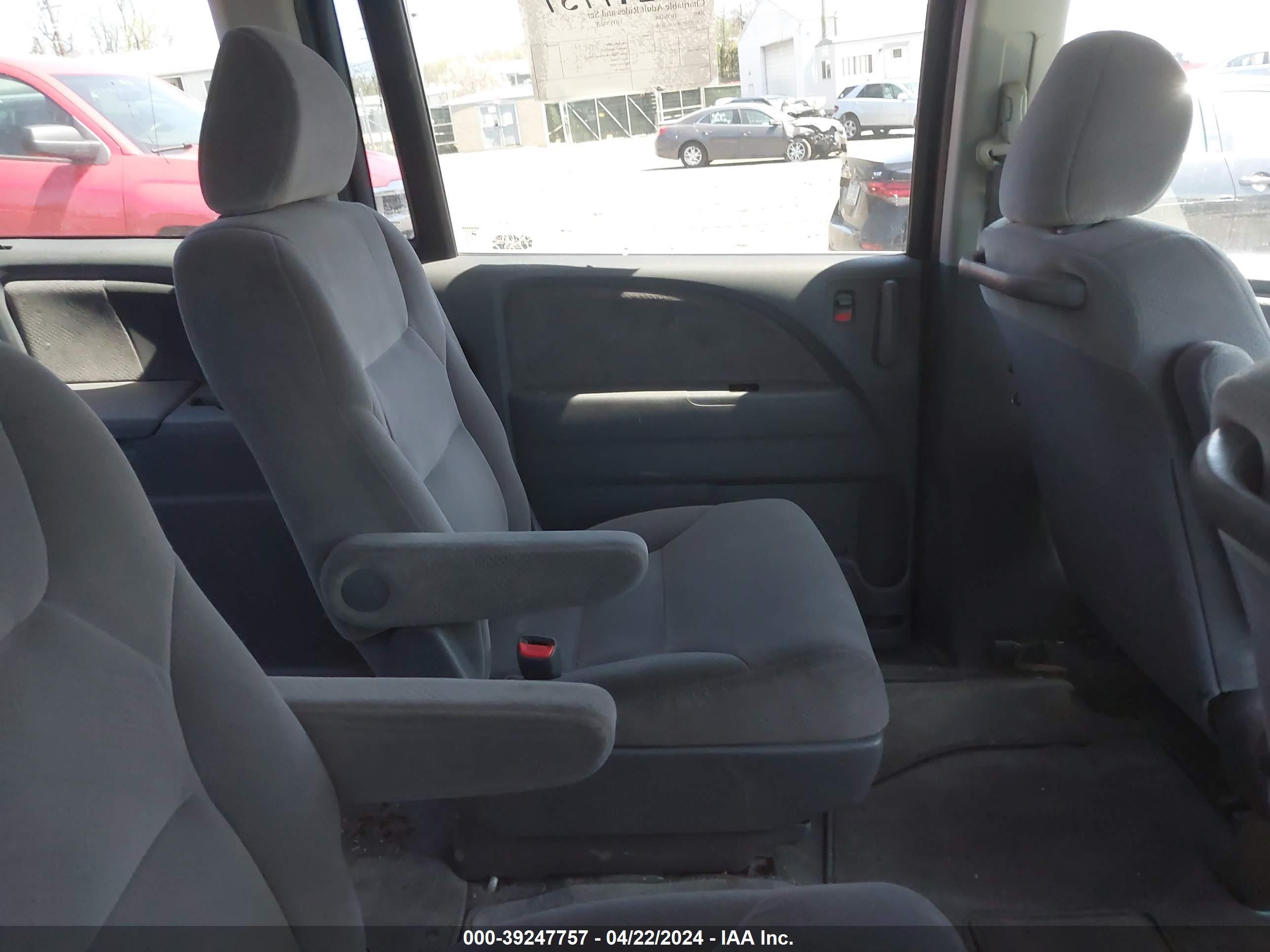 Photo 7 VIN: 5FNRL38215B128780 - HONDA ODYSSEY 