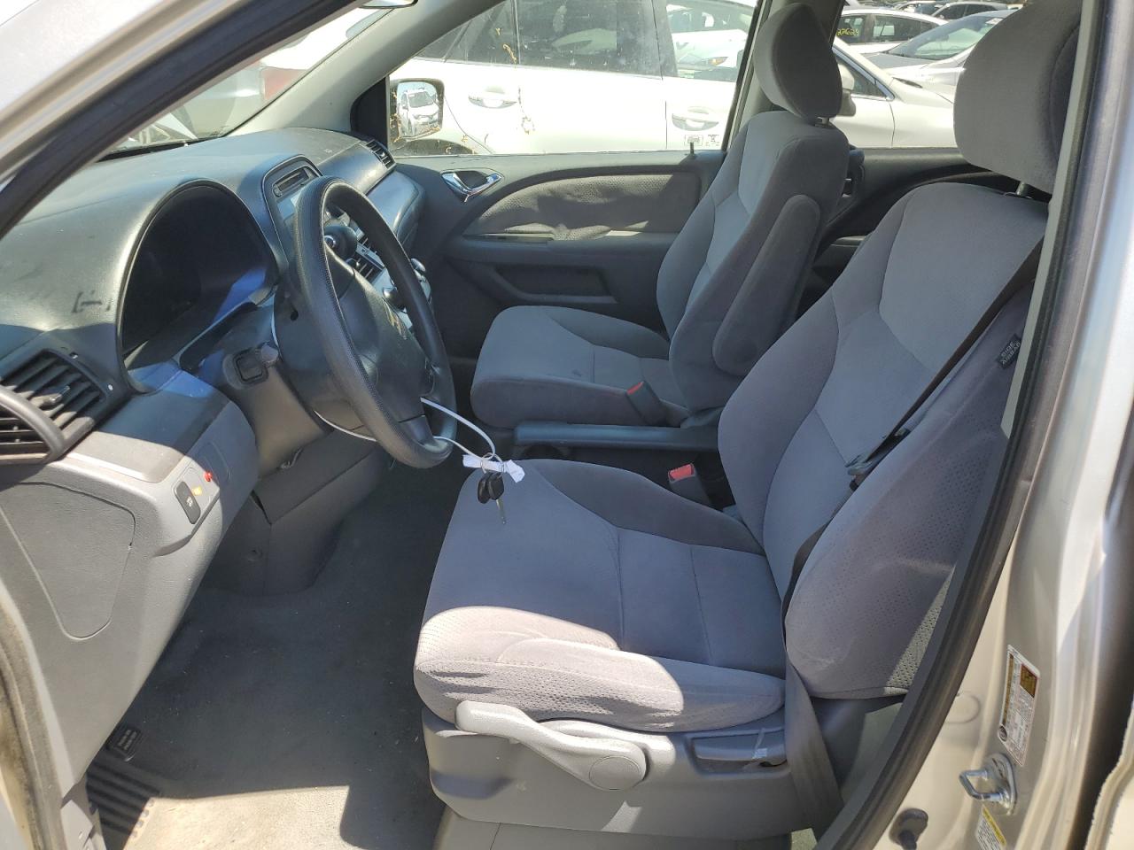 Photo 6 VIN: 5FNRL38217B004155 - HONDA ODYSSEY 