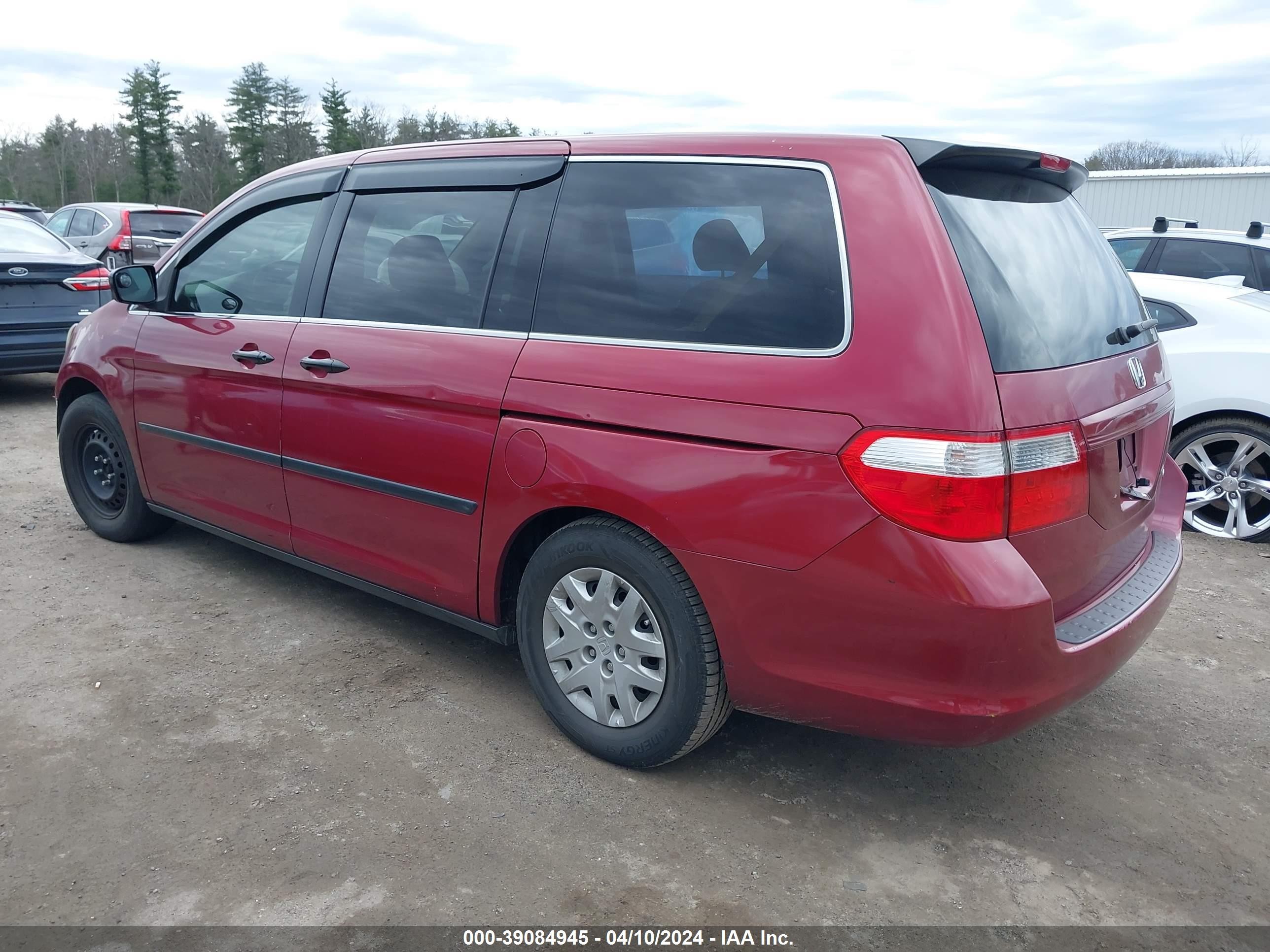 Photo 2 VIN: 5FNRL38225B044127 - HONDA ODYSSEY 