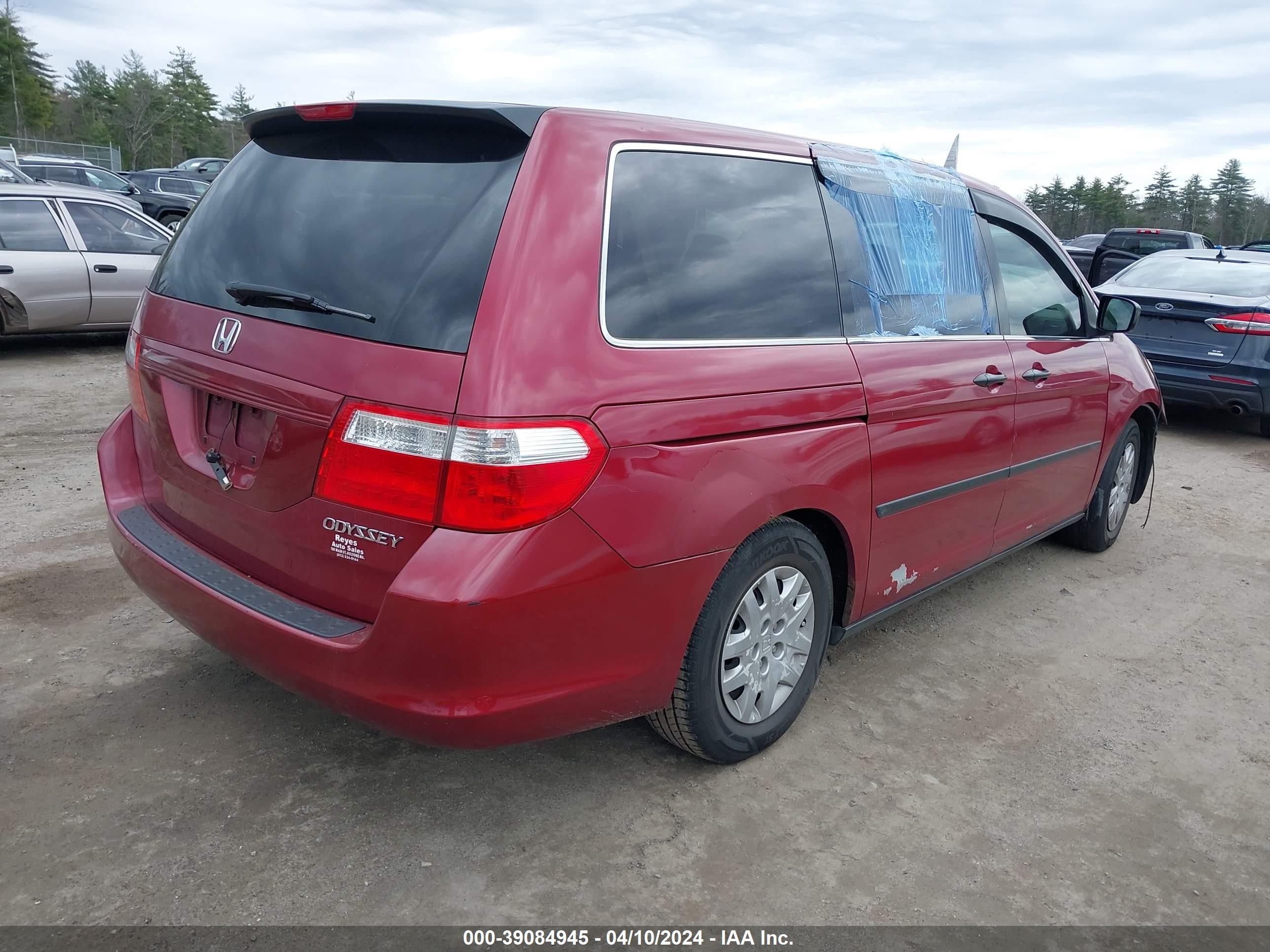 Photo 3 VIN: 5FNRL38225B044127 - HONDA ODYSSEY 