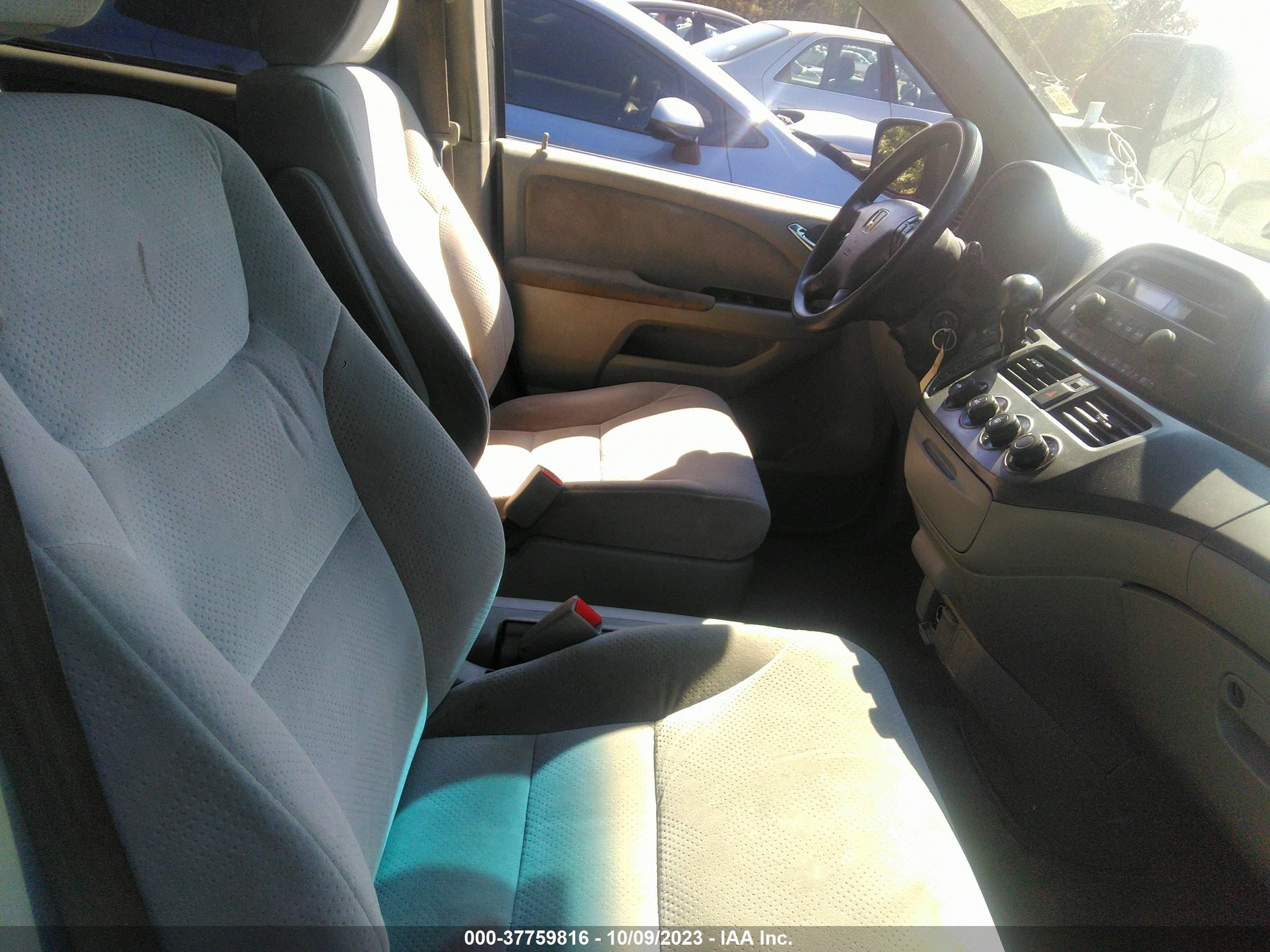 Photo 4 VIN: 5FNRL38227B098613 - HONDA ODYSSEY 