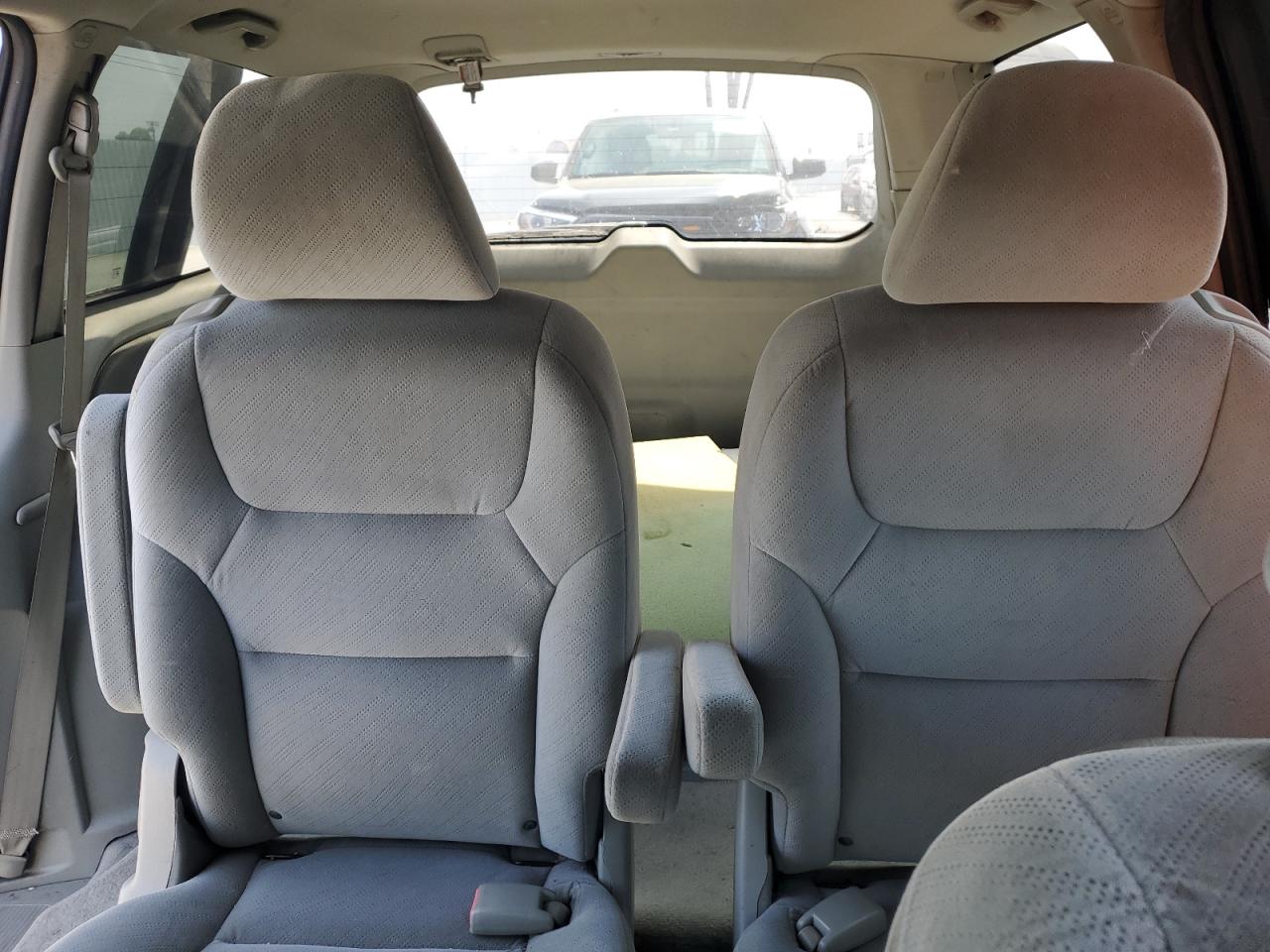 Photo 9 VIN: 5FNRL38248B112643 - HONDA ODYSSEY 