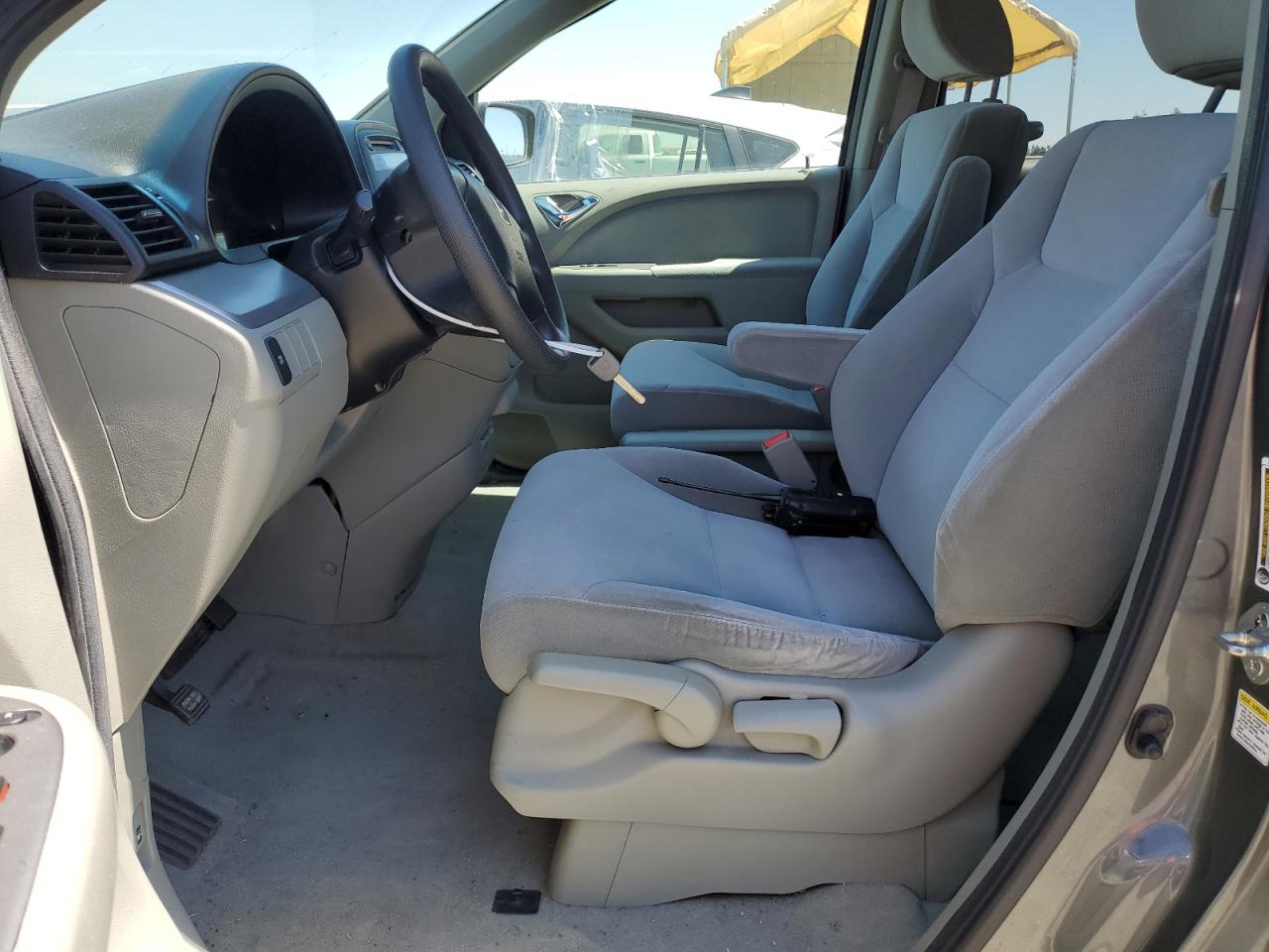 Photo 6 VIN: 5FNRL38248B112674 - HONDA ODYSSEY 