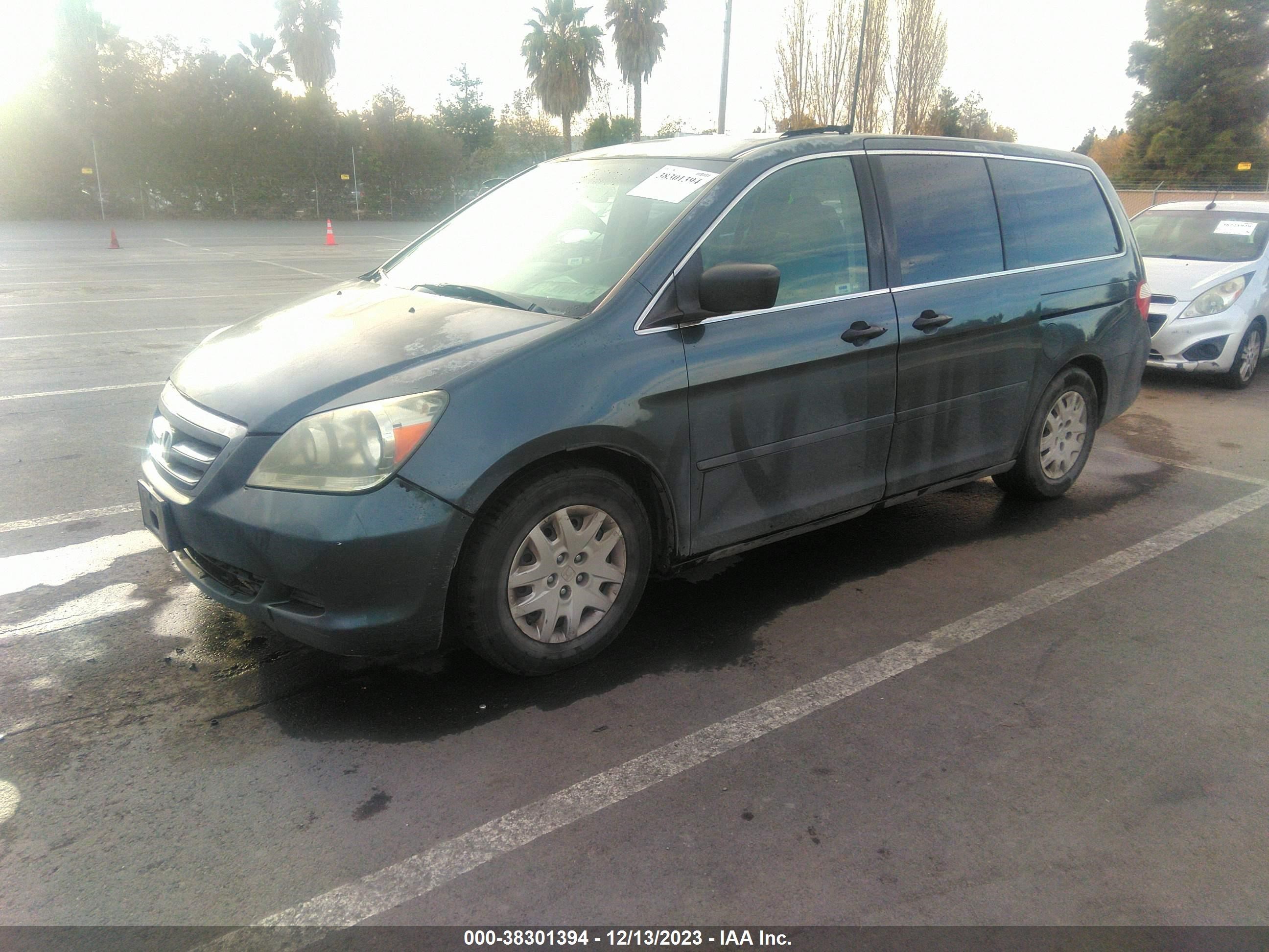 Photo 1 VIN: 5FNRL38256B086471 - HONDA ODYSSEY 