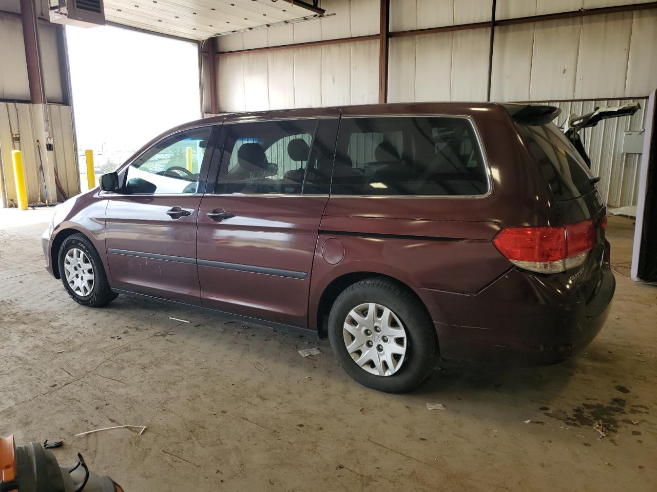 Photo 1 VIN: 5FNRL38268B017811 - HONDA ODYSSEY 