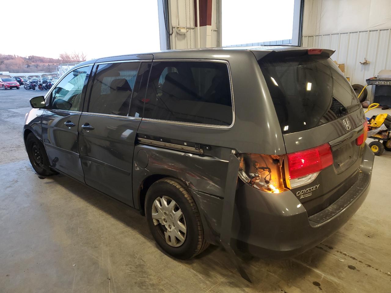 Photo 1 VIN: 5FNRL38268B076745 - HONDA ODYSSEY 