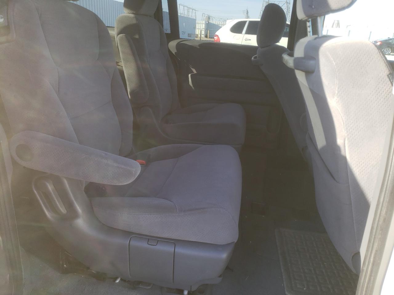 Photo 10 VIN: 5FNRL38277B006198 - HONDA ODYSSEY 