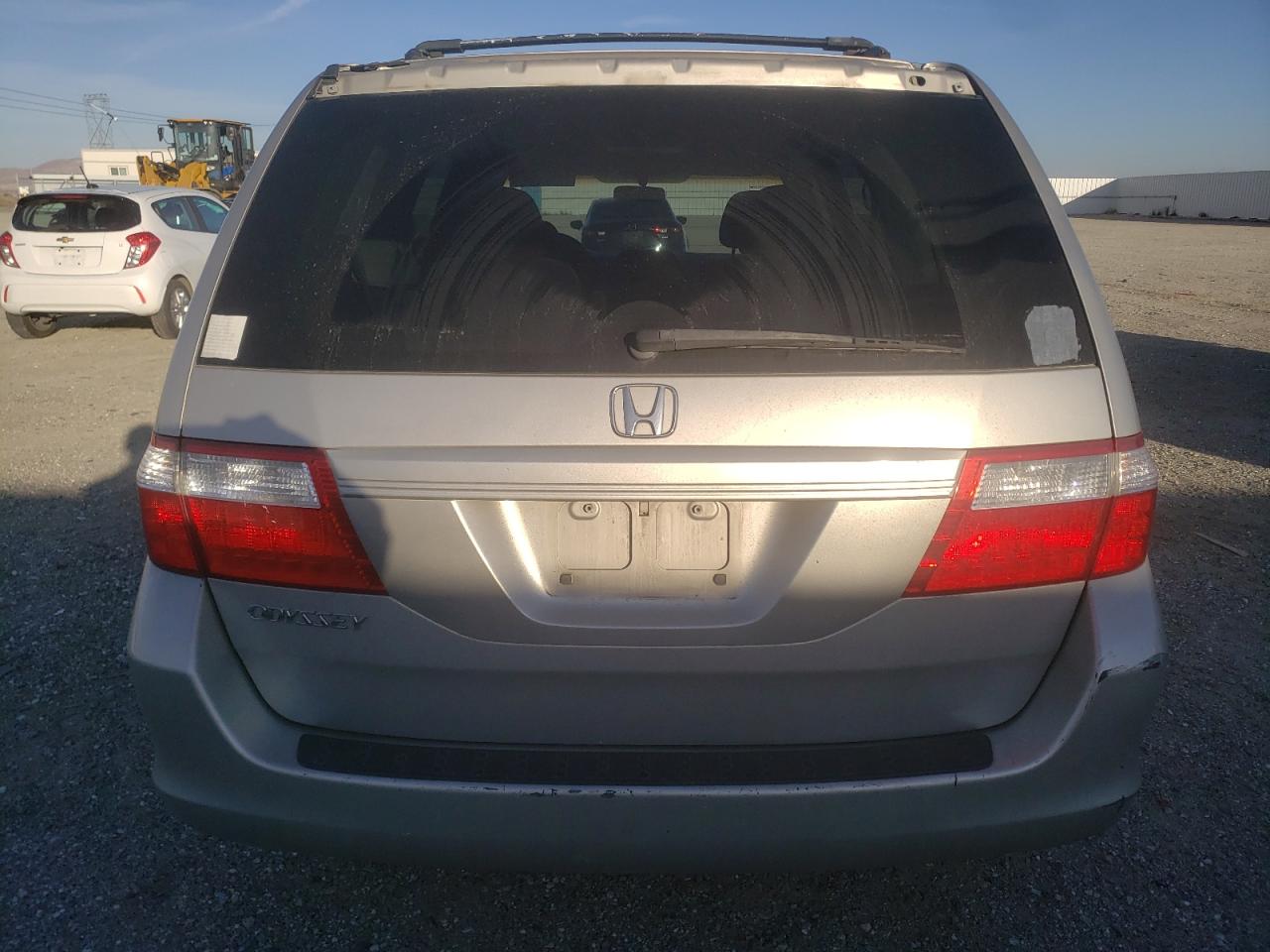 Photo 5 VIN: 5FNRL38277B006198 - HONDA ODYSSEY 