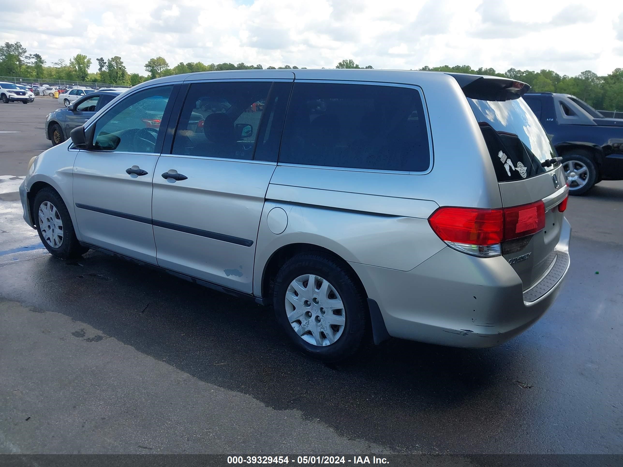 Photo 2 VIN: 5FNRL38278B047092 - HONDA ODYSSEY 