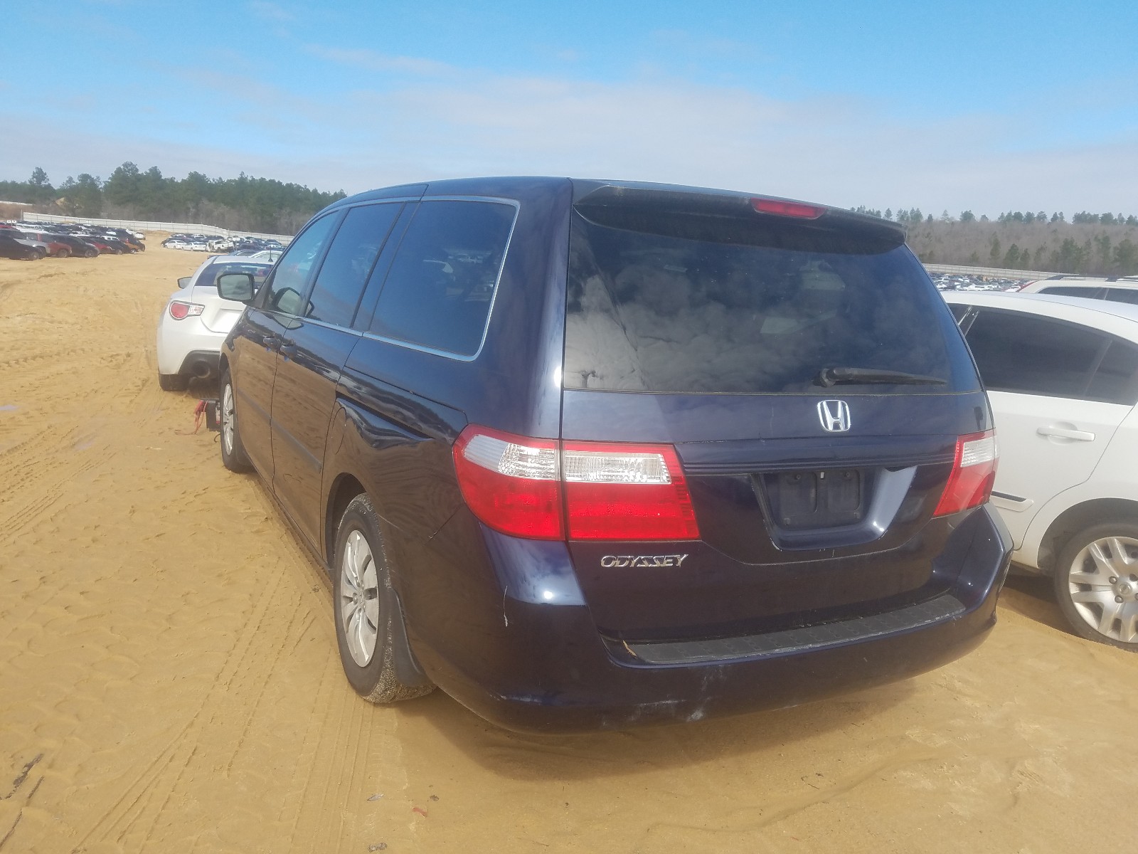 Photo 2 VIN: 5FNRL38296B129709 - HONDA ODYSSEY LX 