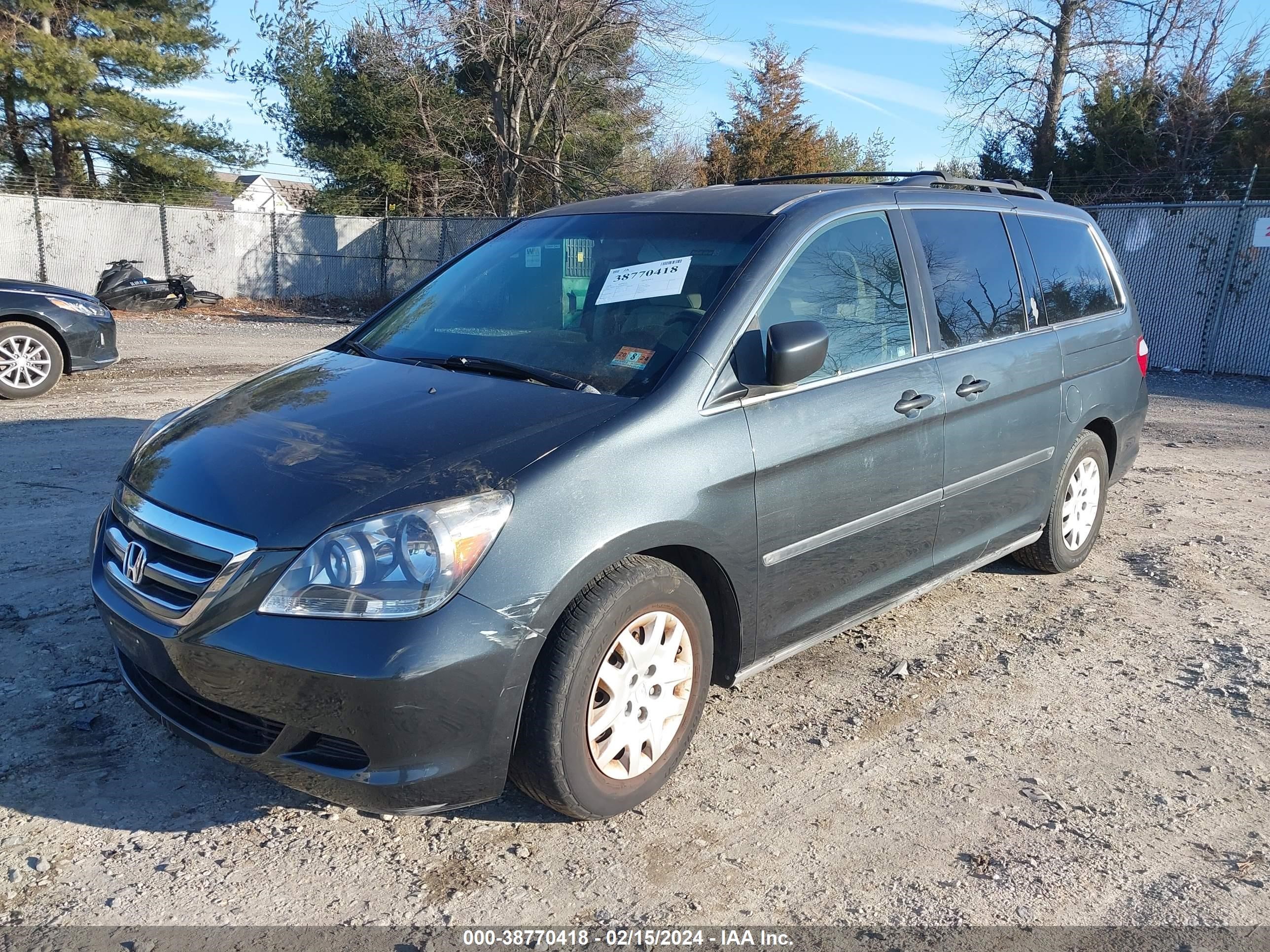 Photo 1 VIN: 5FNRL382X6B020093 - HONDA ODYSSEY 