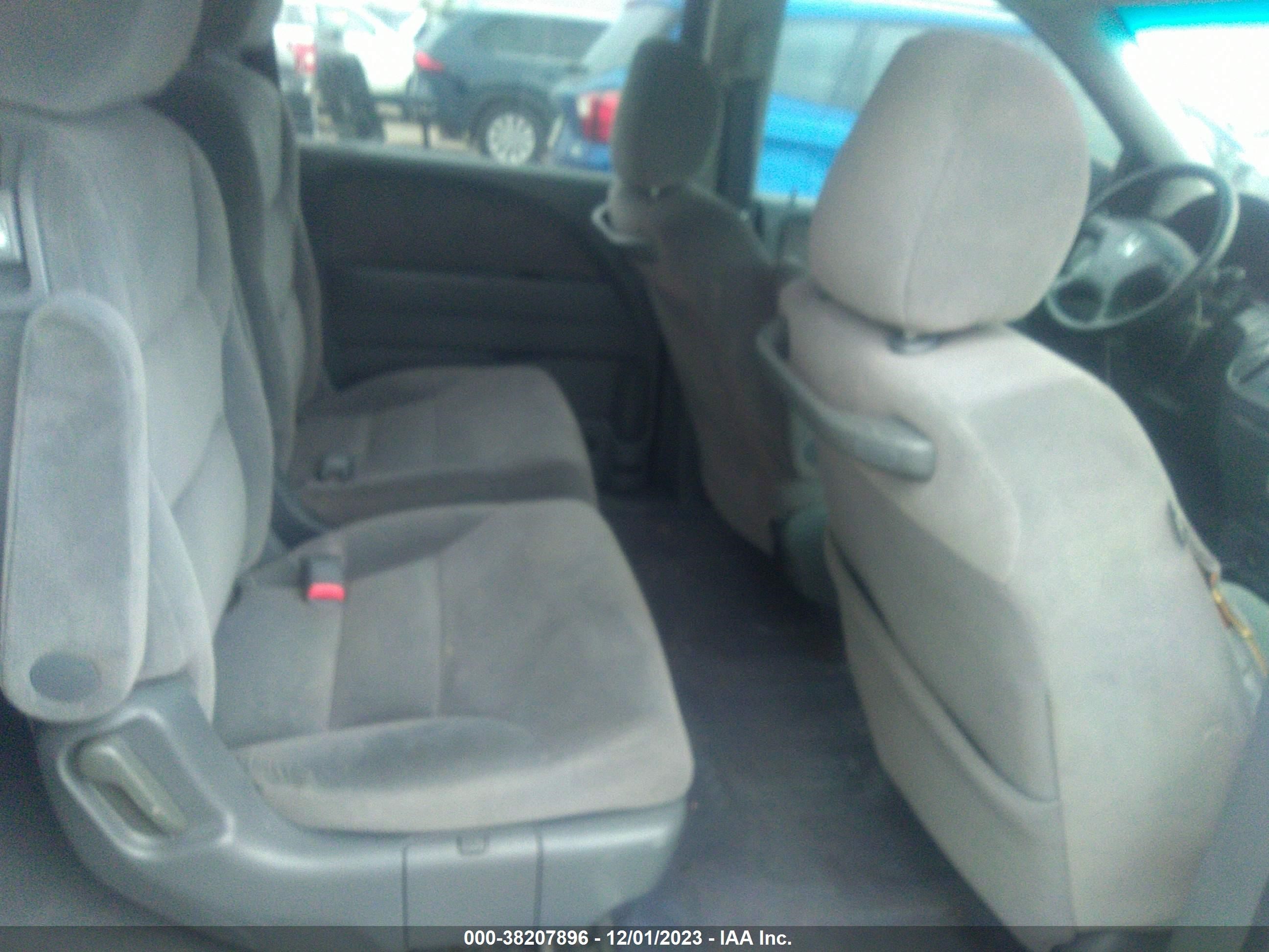 Photo 7 VIN: 5FNRL382X6B043857 - HONDA ODYSSEY 