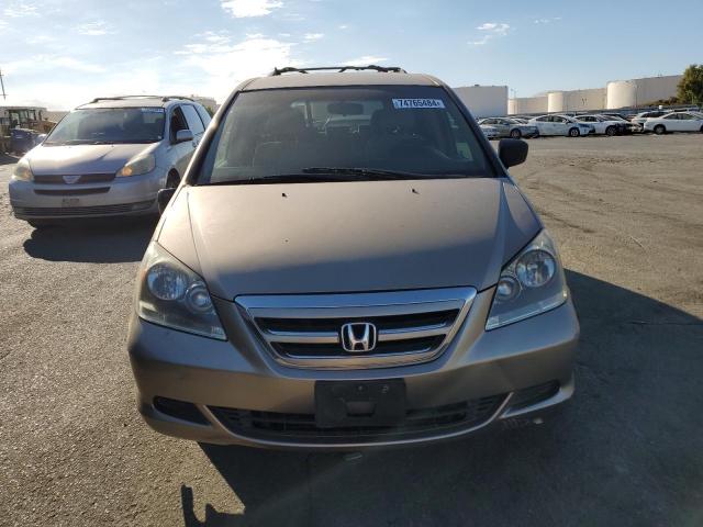 Photo 4 VIN: 5FNRL382X6B100588 - HONDA ODYSSEY LX 