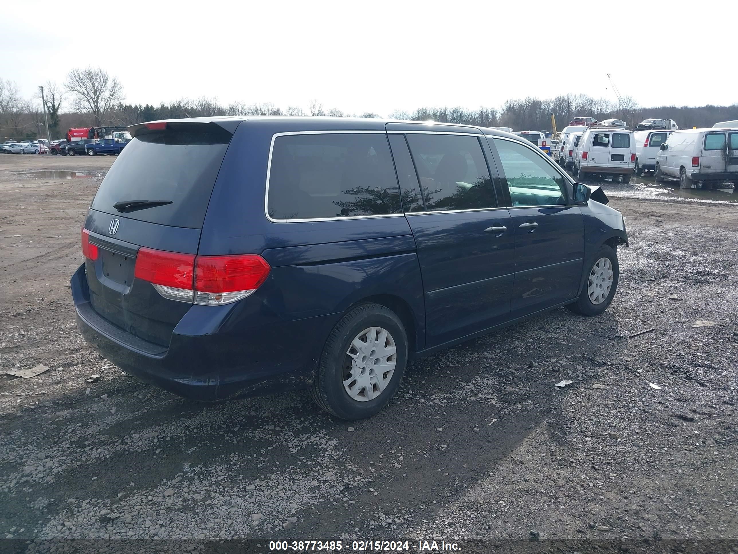 Photo 3 VIN: 5FNRL382X8B106751 - HONDA ODYSSEY 