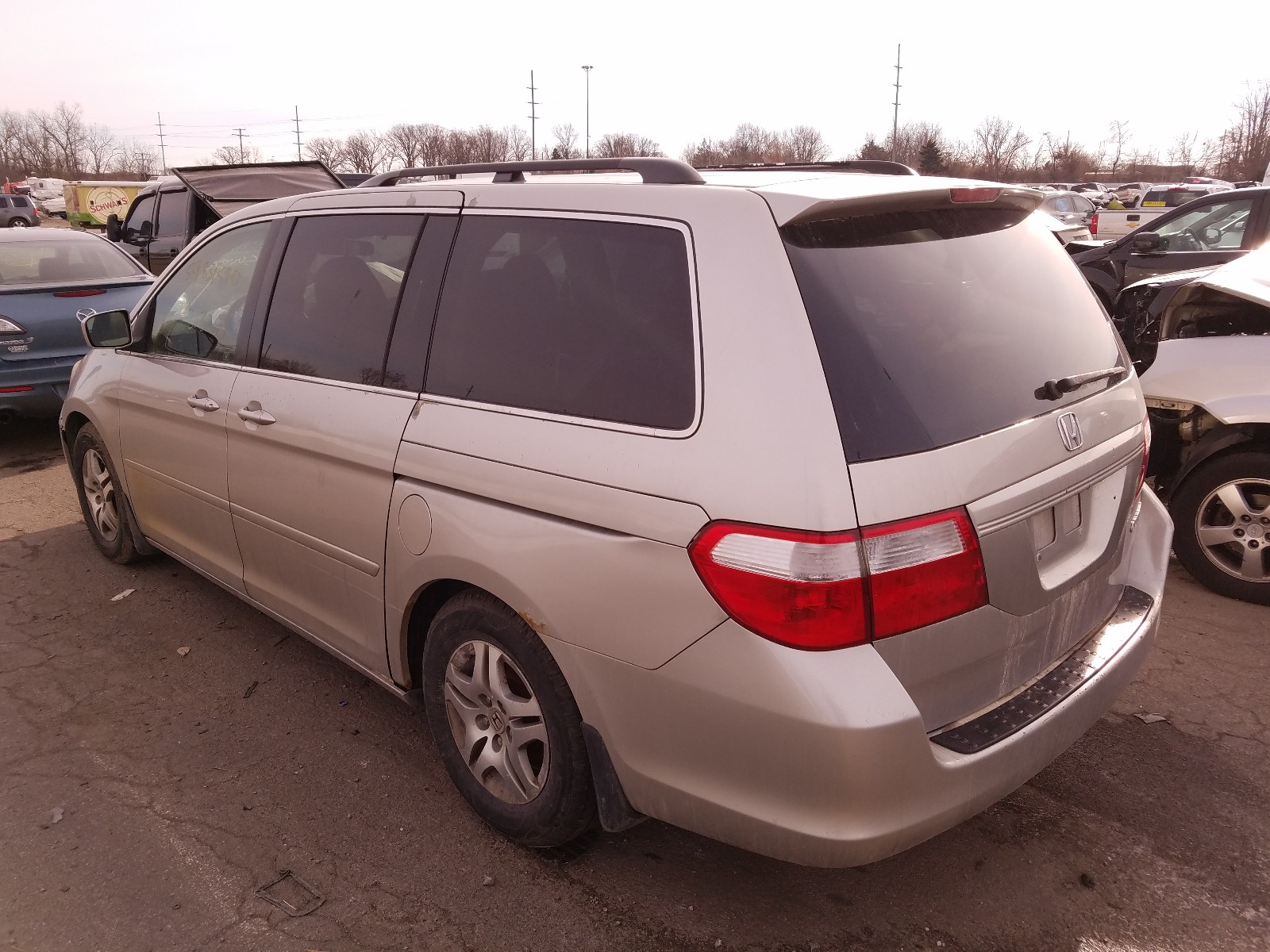 Photo 2 VIN: 5FNRL38405B005005 - HONDA ODYSSEY EX 