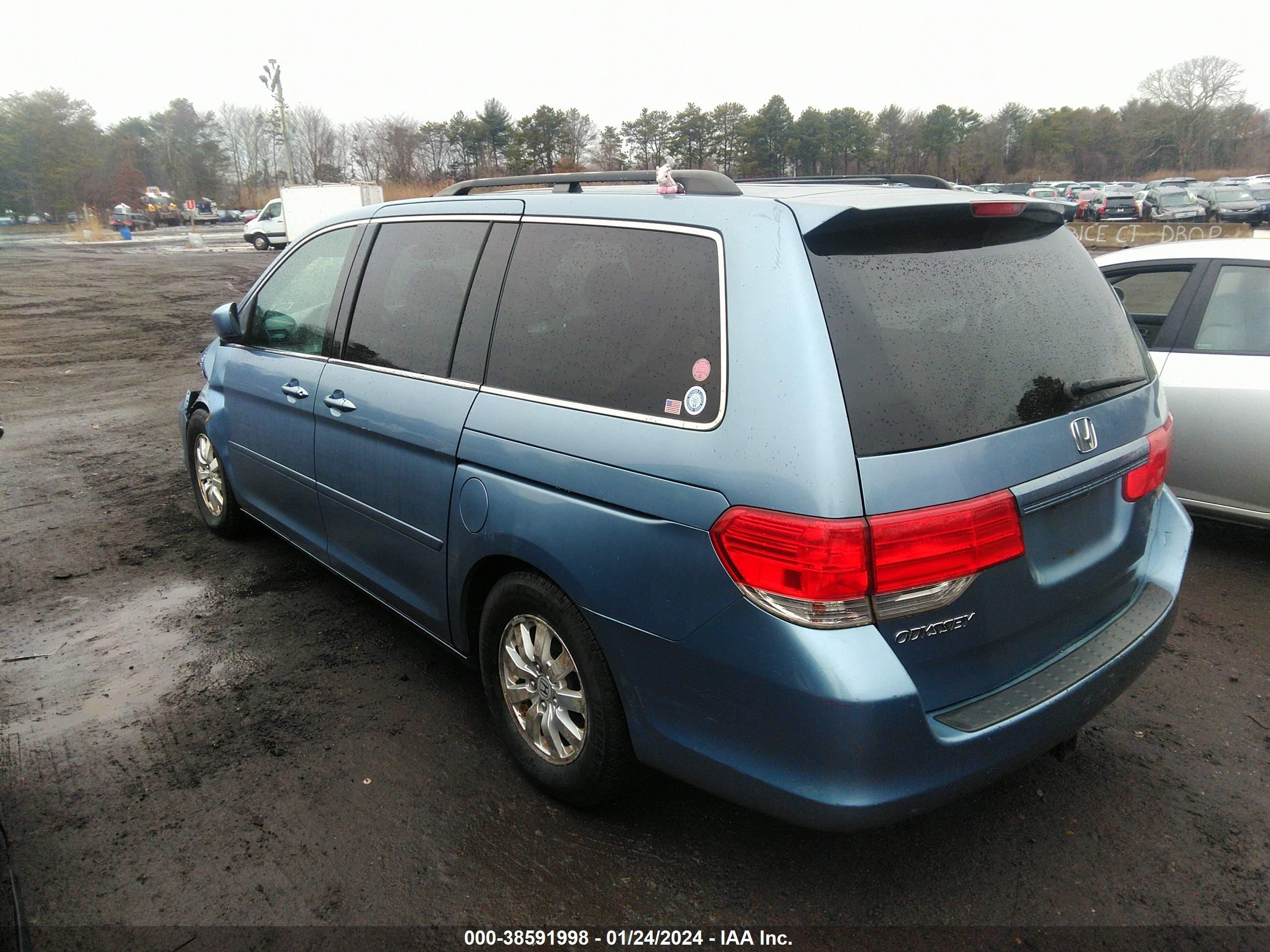 Photo 2 VIN: 5FNRL38408B032953 - HONDA ODYSSEY 