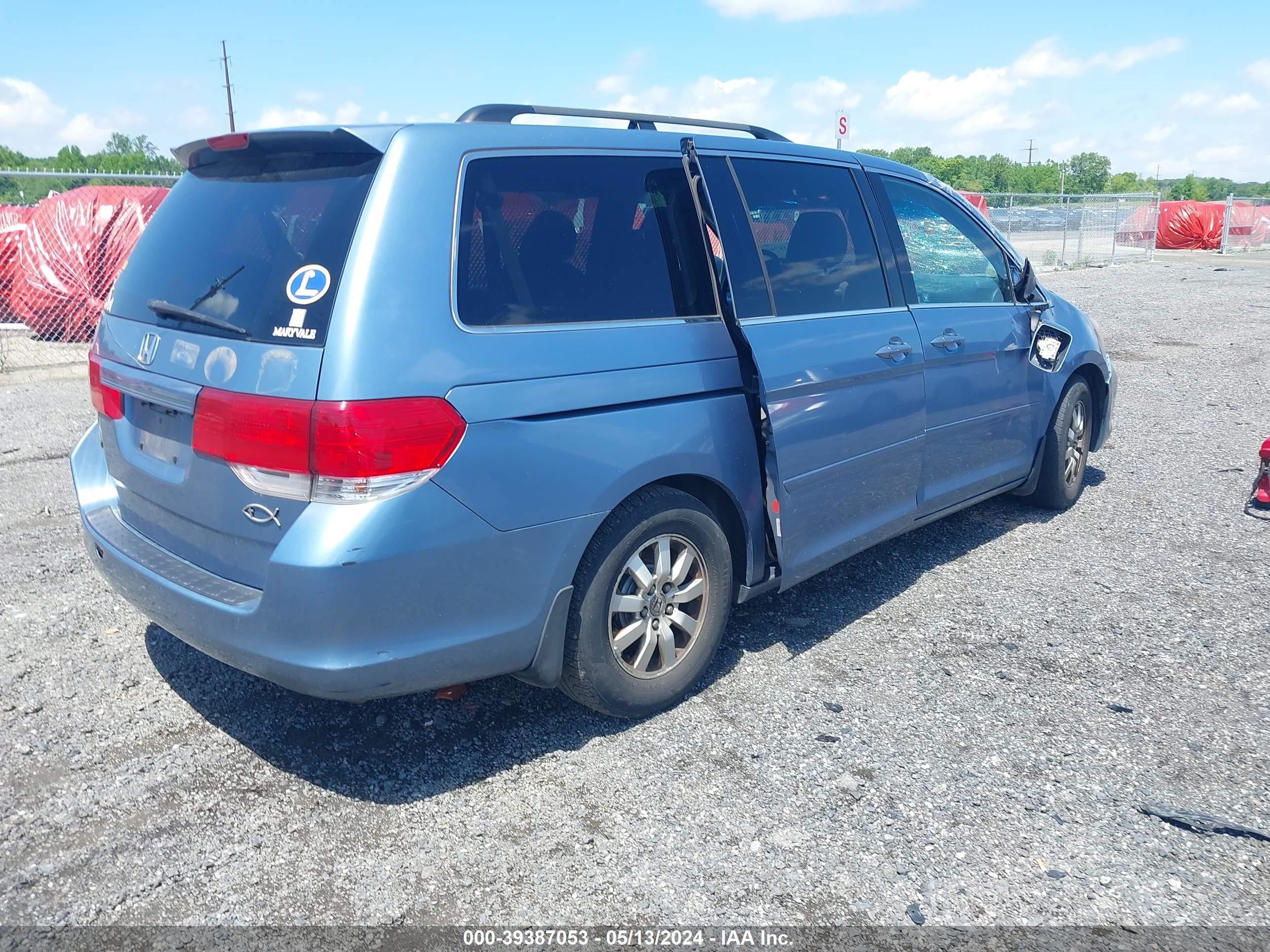 Photo 3 VIN: 5FNRL38408B035769 - HONDA ODYSSEY 