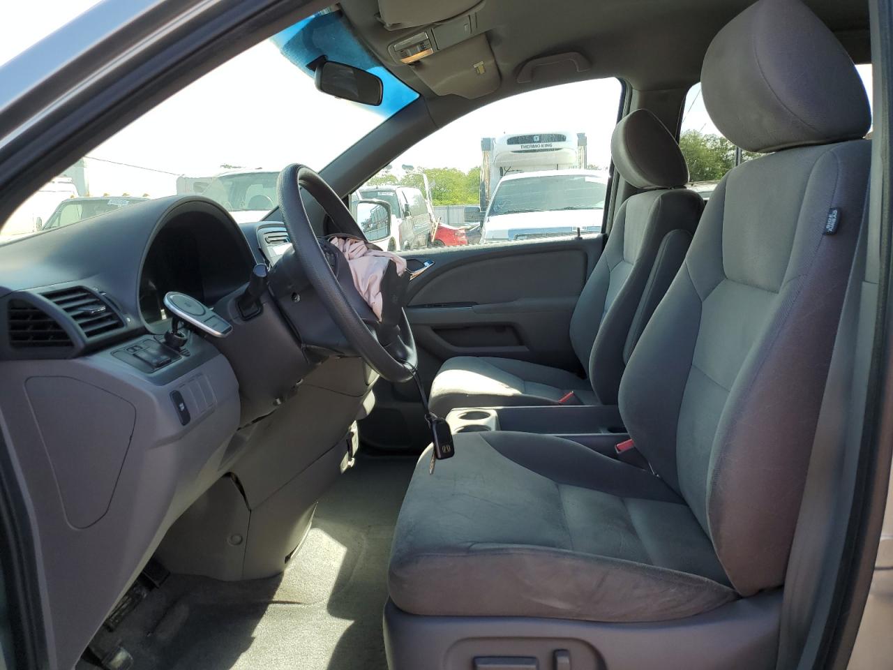 Photo 6 VIN: 5FNRL38409B052556 - HONDA ODYSSEY 