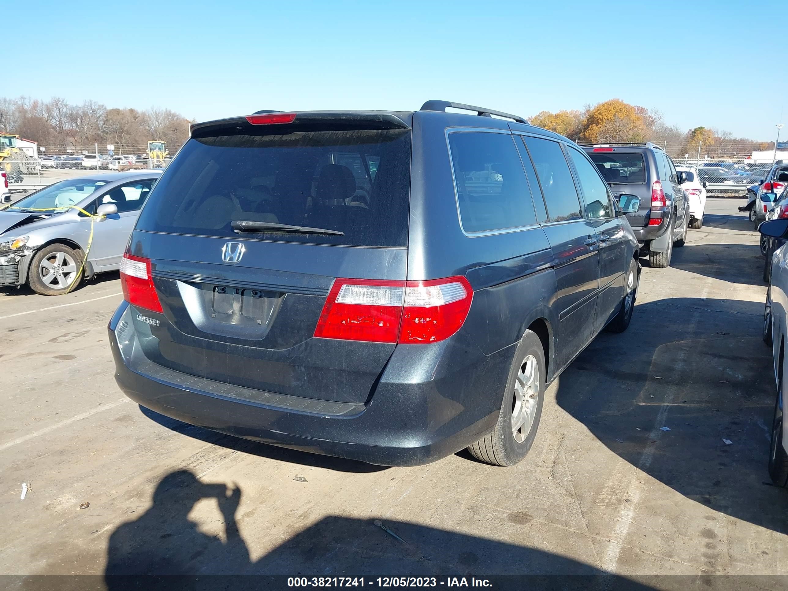 Photo 3 VIN: 5FNRL38416B436485 - HONDA ODYSSEY 