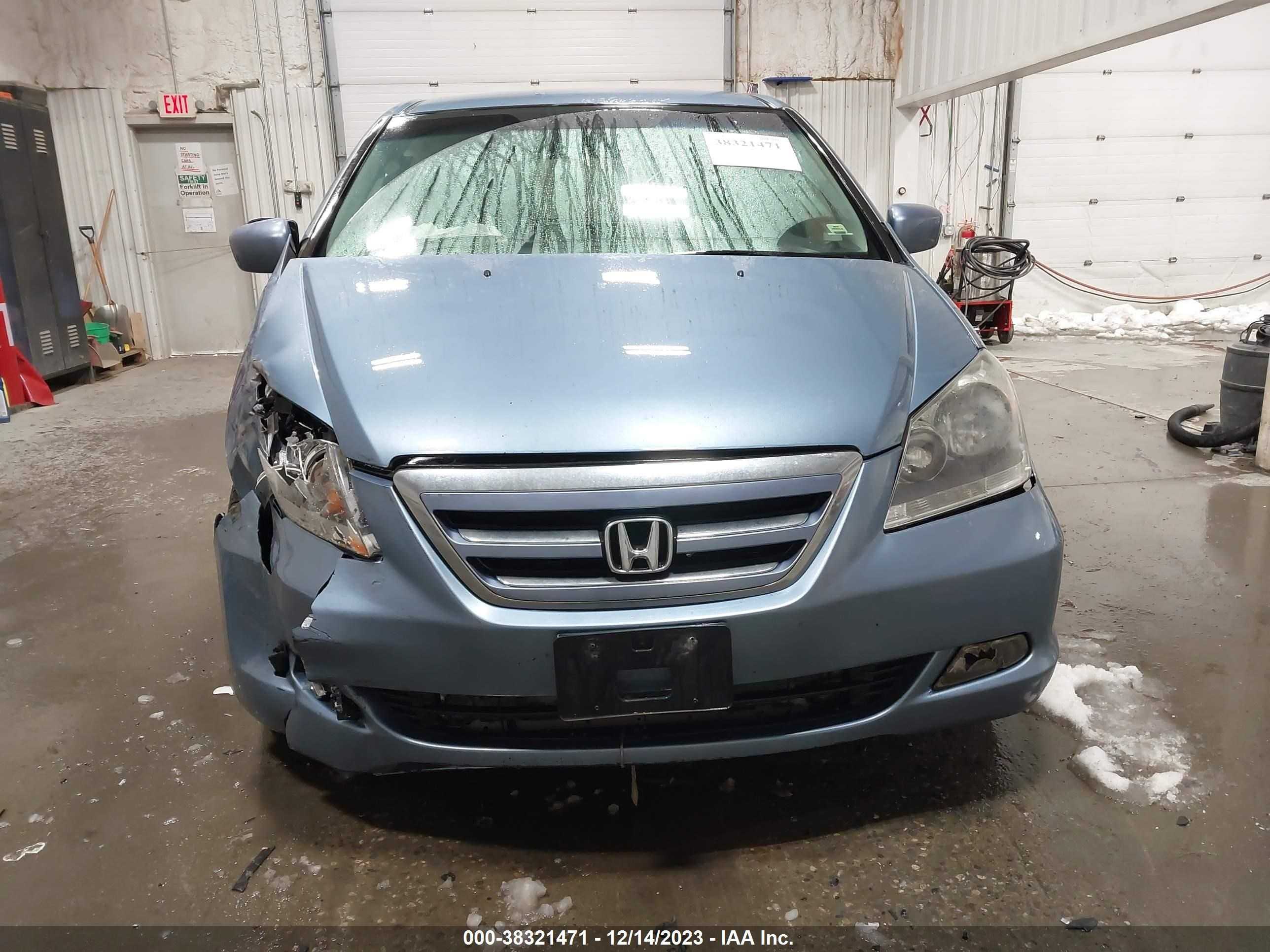 Photo 11 VIN: 5FNRL38417B096997 - HONDA ODYSSEY 