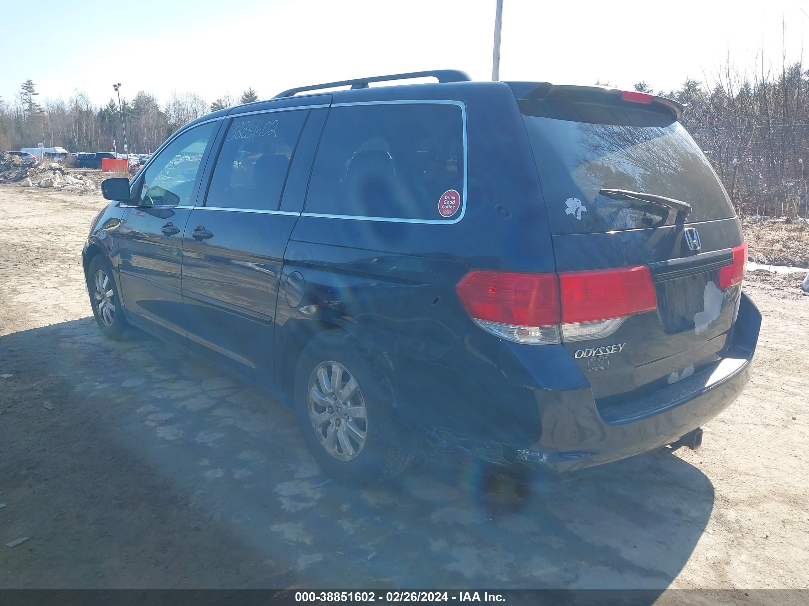 Photo 2 VIN: 5FNRL38418B065377 - HONDA ODYSSEY 