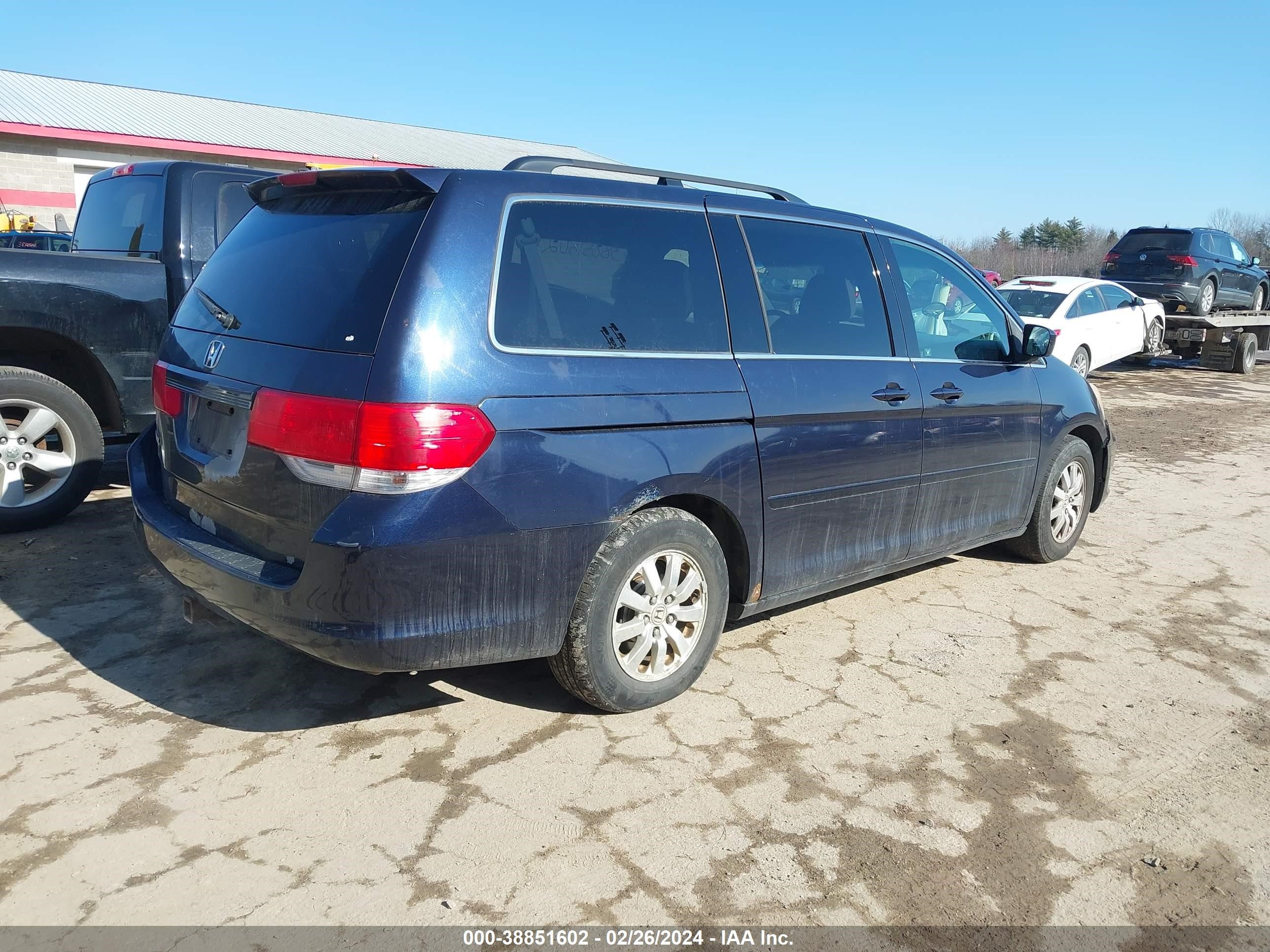 Photo 3 VIN: 5FNRL38418B065377 - HONDA ODYSSEY 