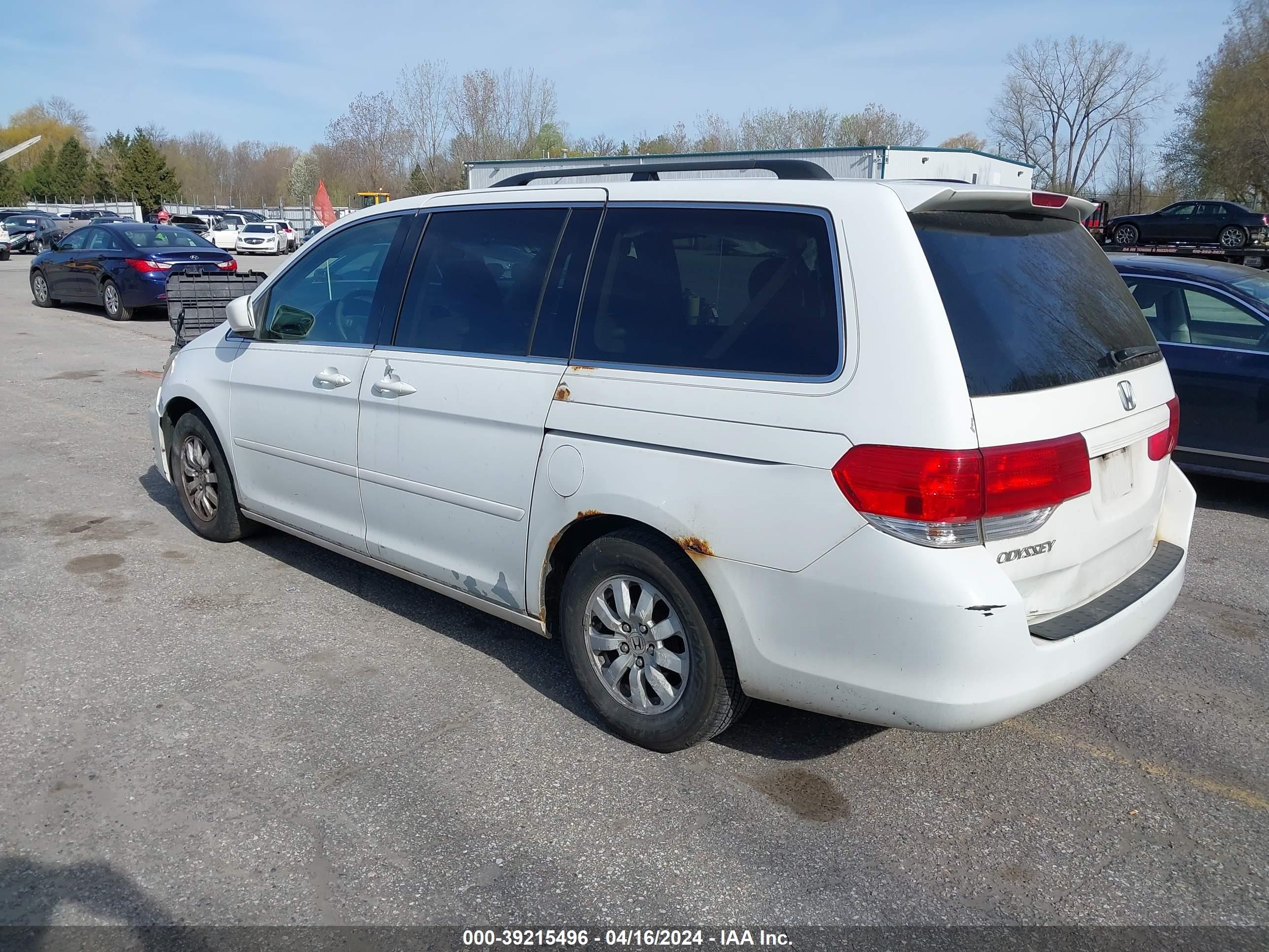 Photo 2 VIN: 5FNRL38419B026306 - HONDA ODYSSEY 