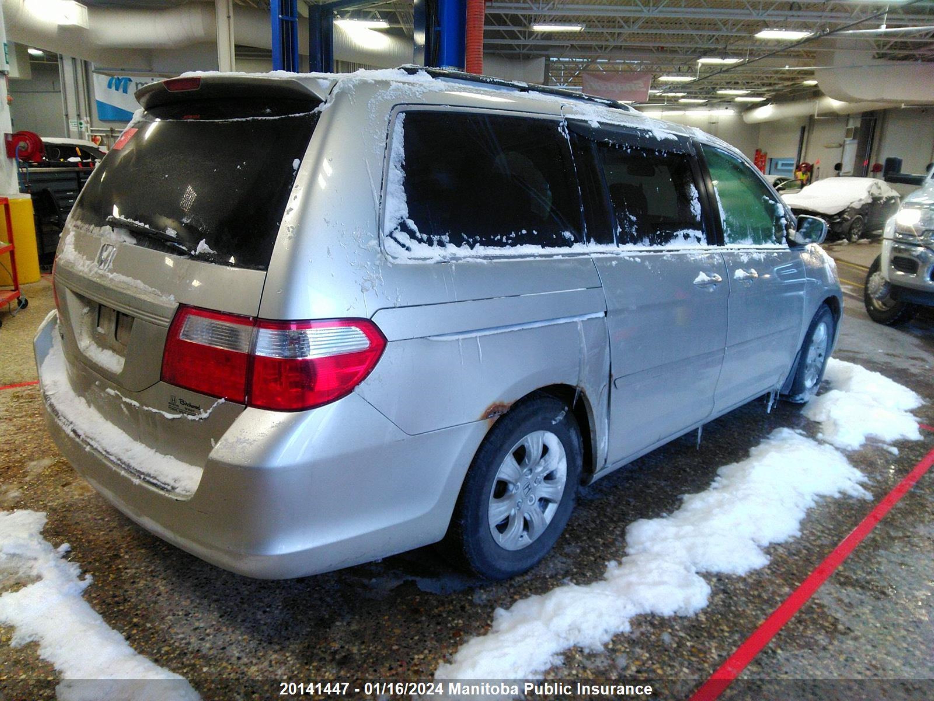 Photo 3 VIN: 5FNRL38426B501439 - HONDA ODYSSEY 