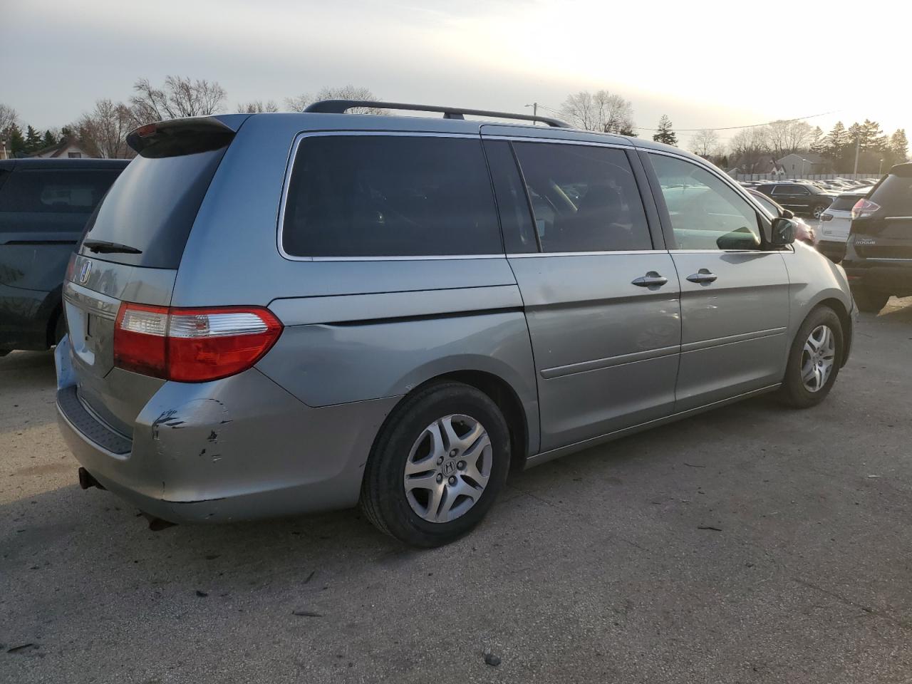 Photo 2 VIN: 5FNRL38427B029096 - HONDA ODYSSEY 