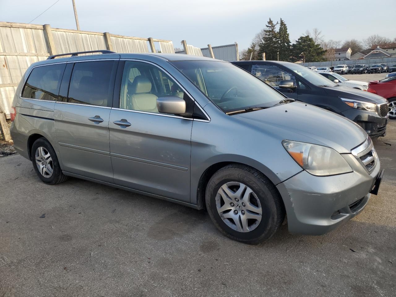 Photo 3 VIN: 5FNRL38427B029096 - HONDA ODYSSEY 