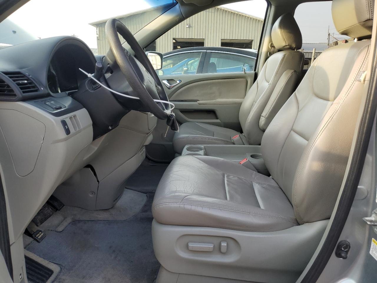 Photo 6 VIN: 5FNRL38427B029096 - HONDA ODYSSEY 