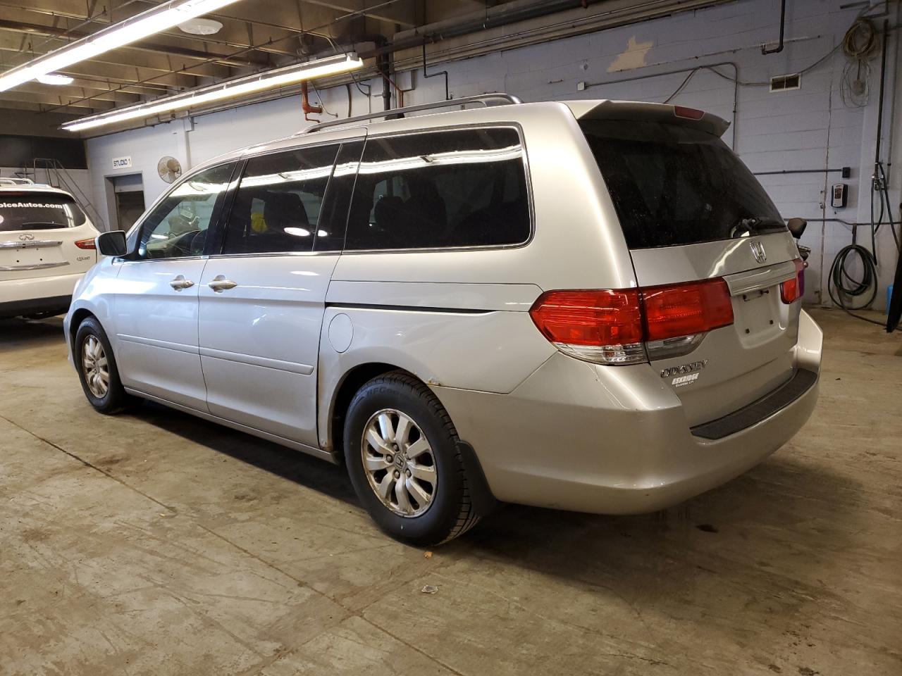 Photo 1 VIN: 5FNRL38428B001140 - HONDA ODYSSEY 