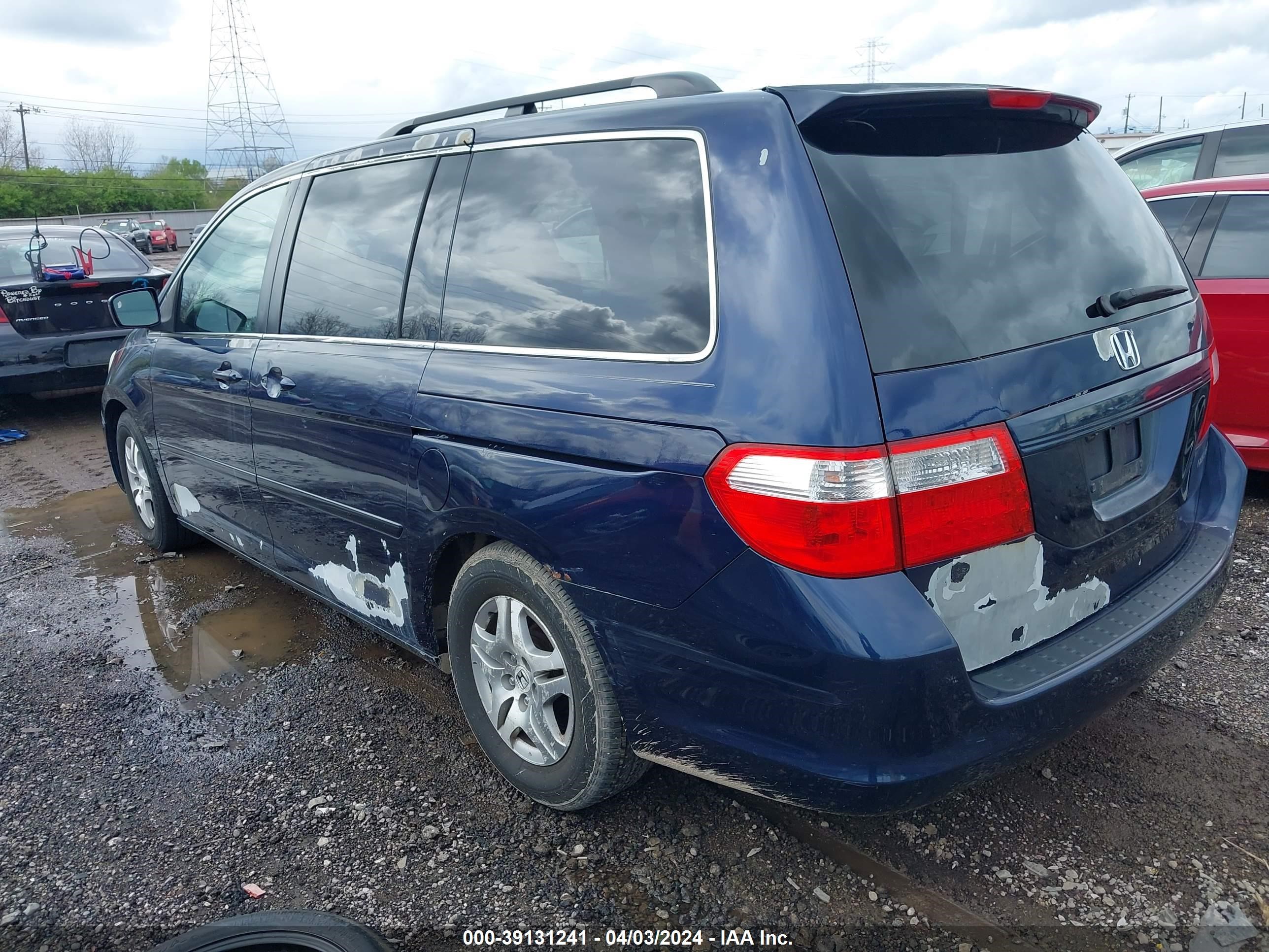 Photo 2 VIN: 5FNRL38435B009615 - HONDA ODYSSEY 